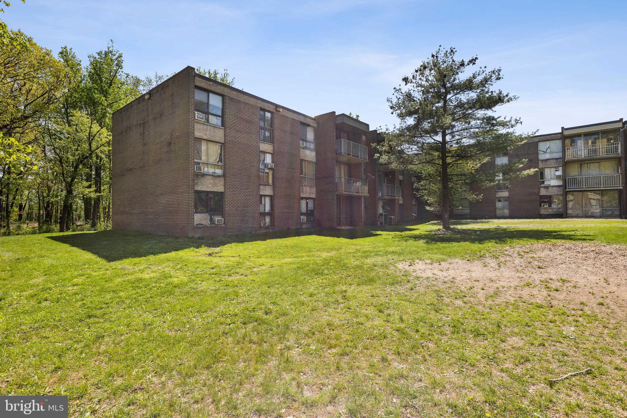 BEDFORD TOWNE CONDO - Residential