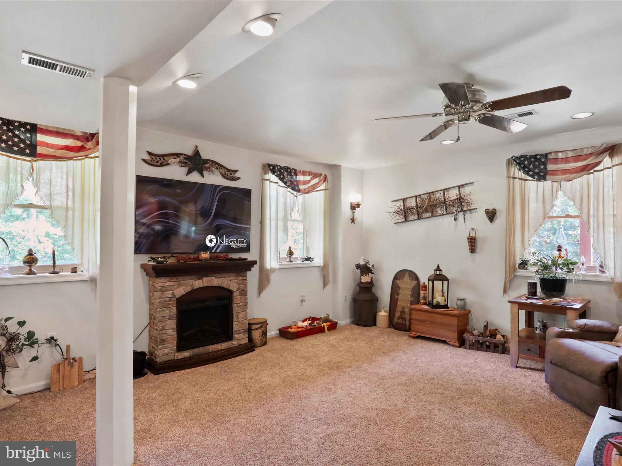 HAPPY CREEK - Residential