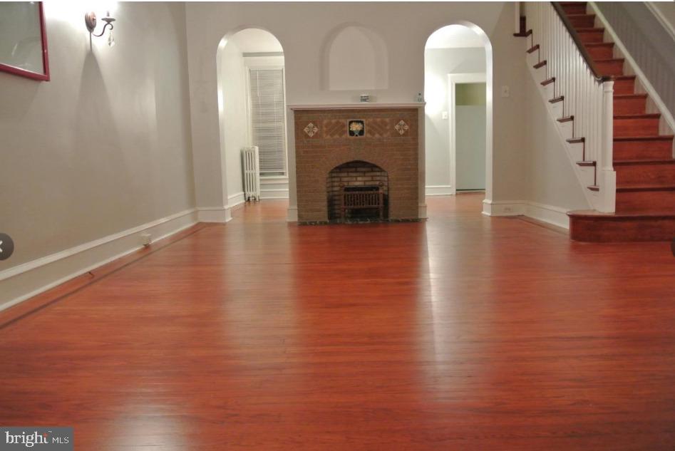 MAYFAIR - Residential Lease