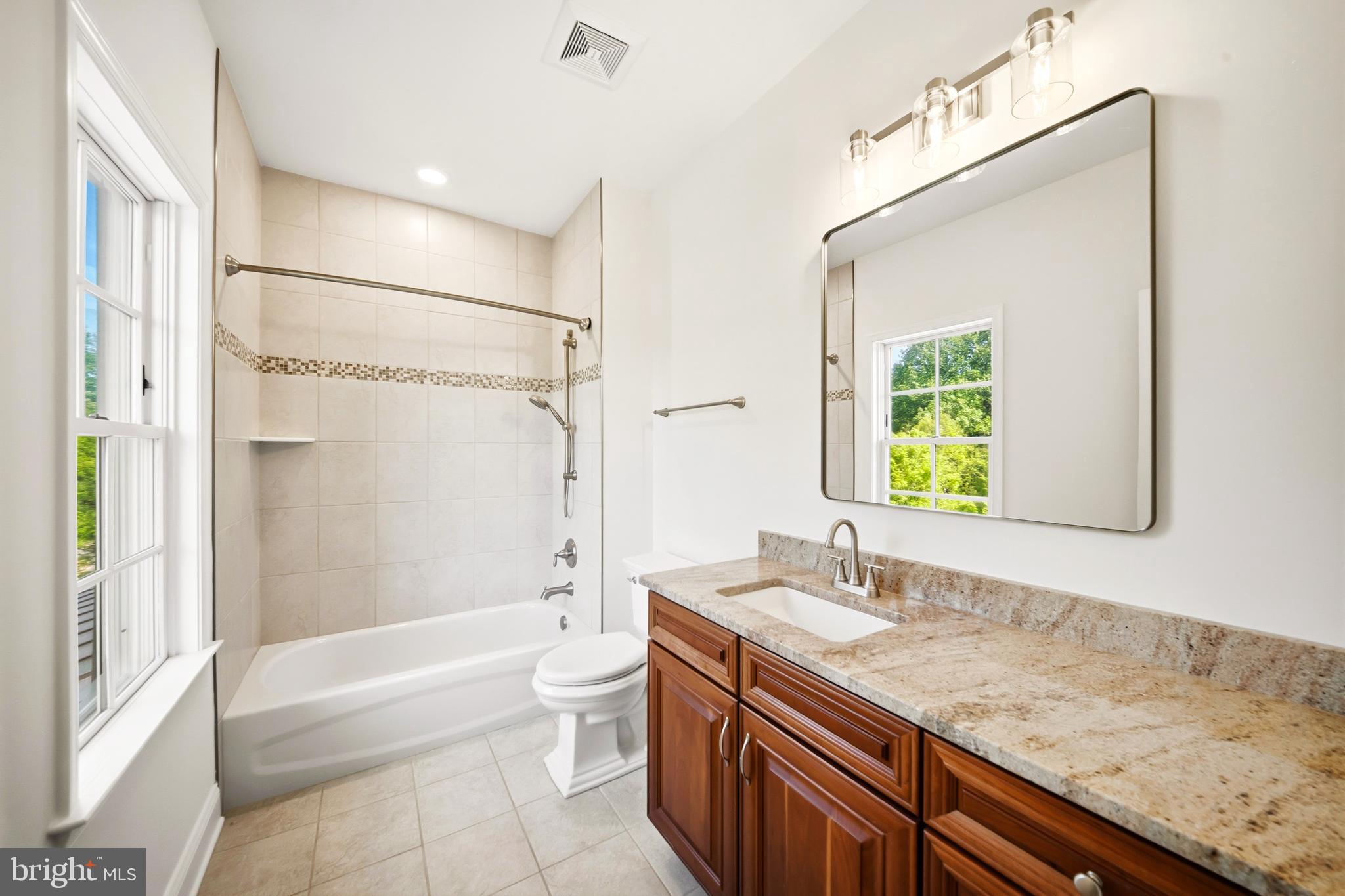 WORTHINGTON GREEN - Residential