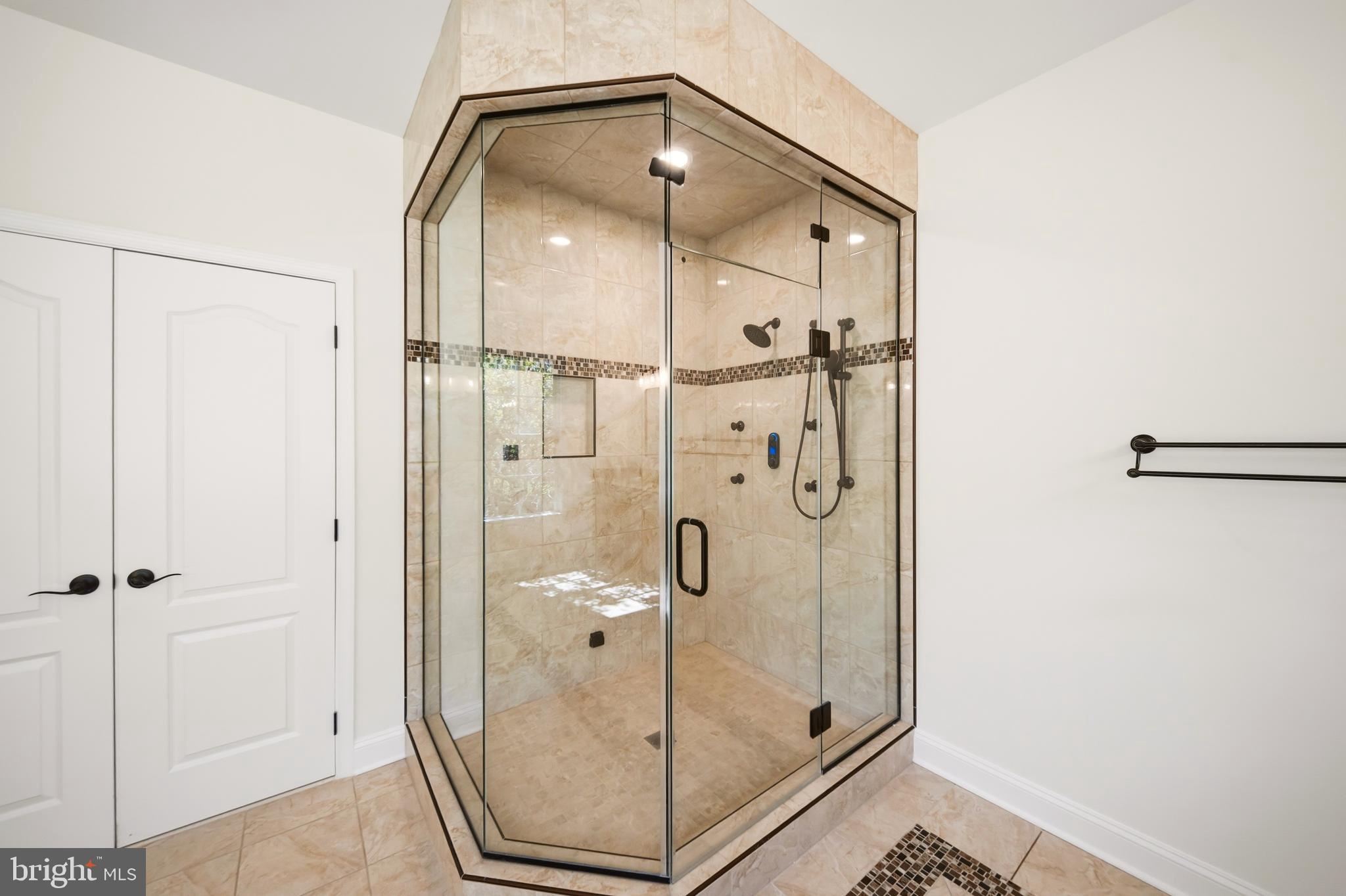 WORTHINGTON GREEN - Residential