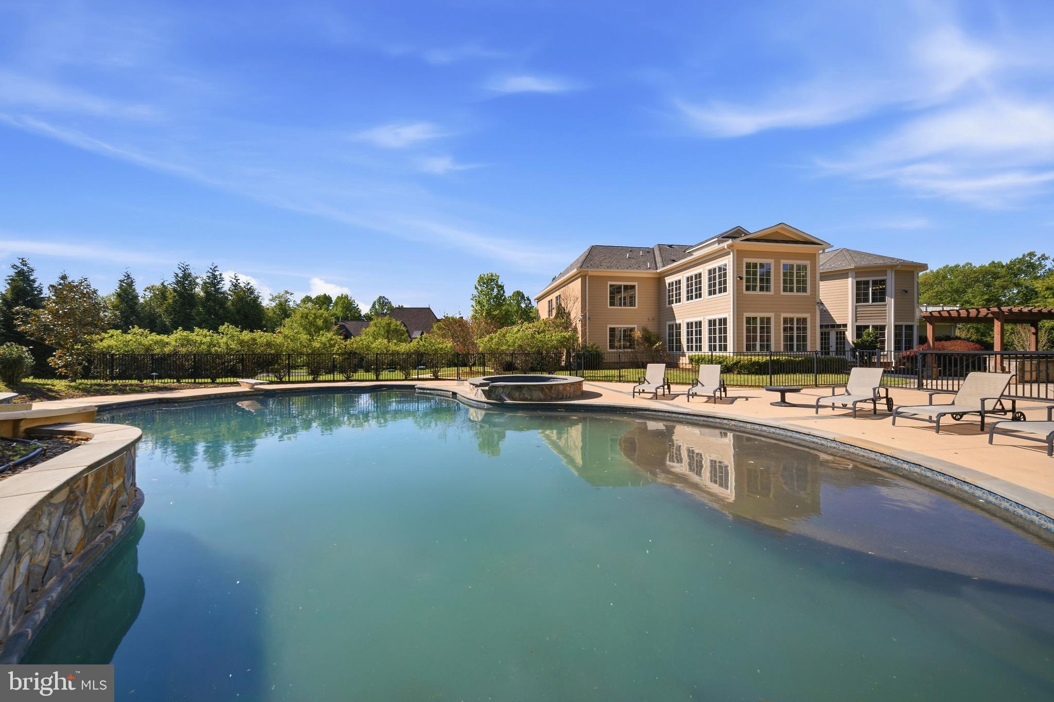 WORTHINGTON GREEN - Residential
