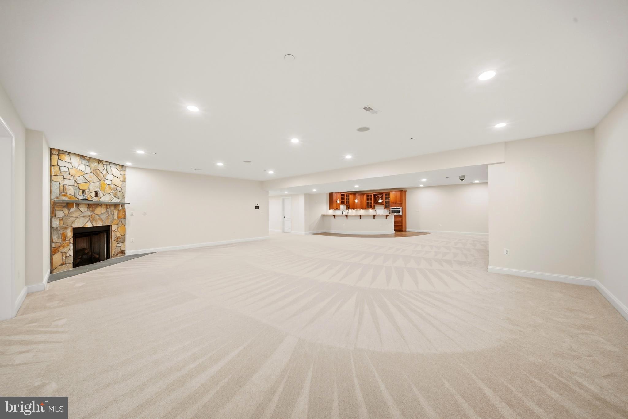 WORTHINGTON GREEN - Residential