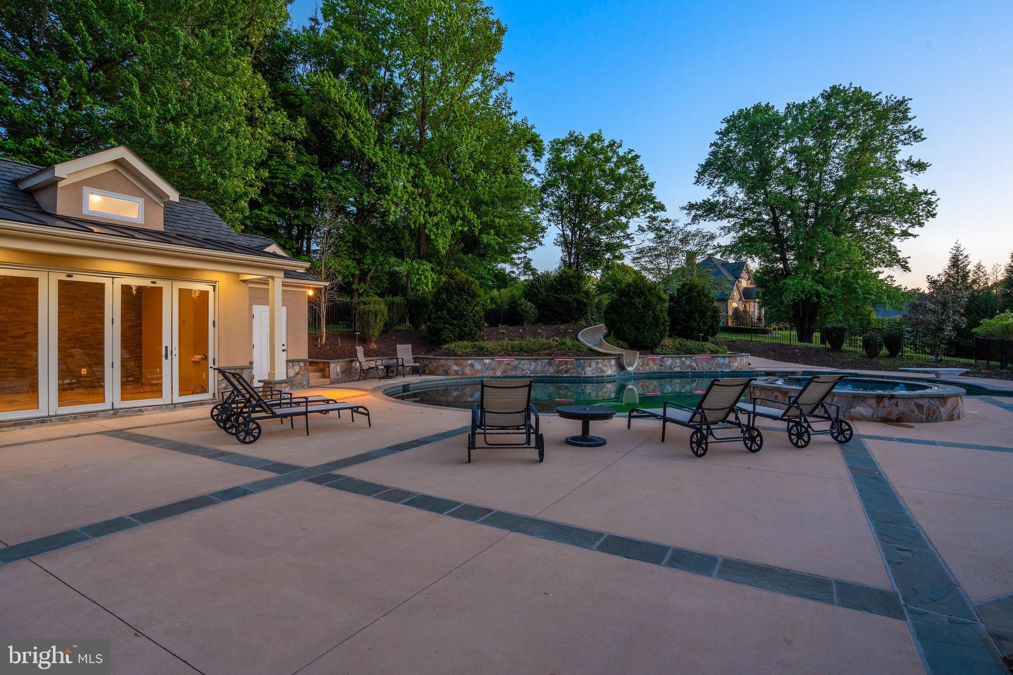 WORTHINGTON GREEN - Residential