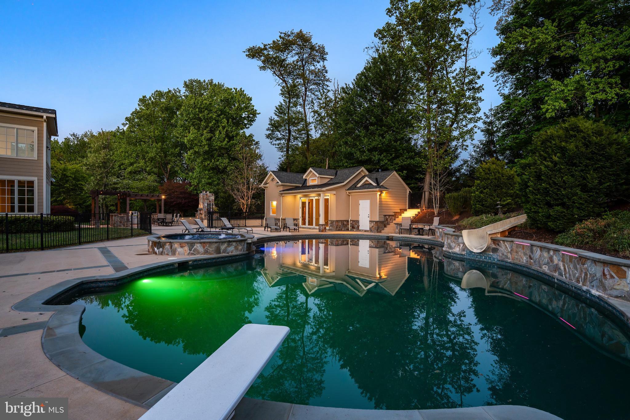 WORTHINGTON GREEN - Residential