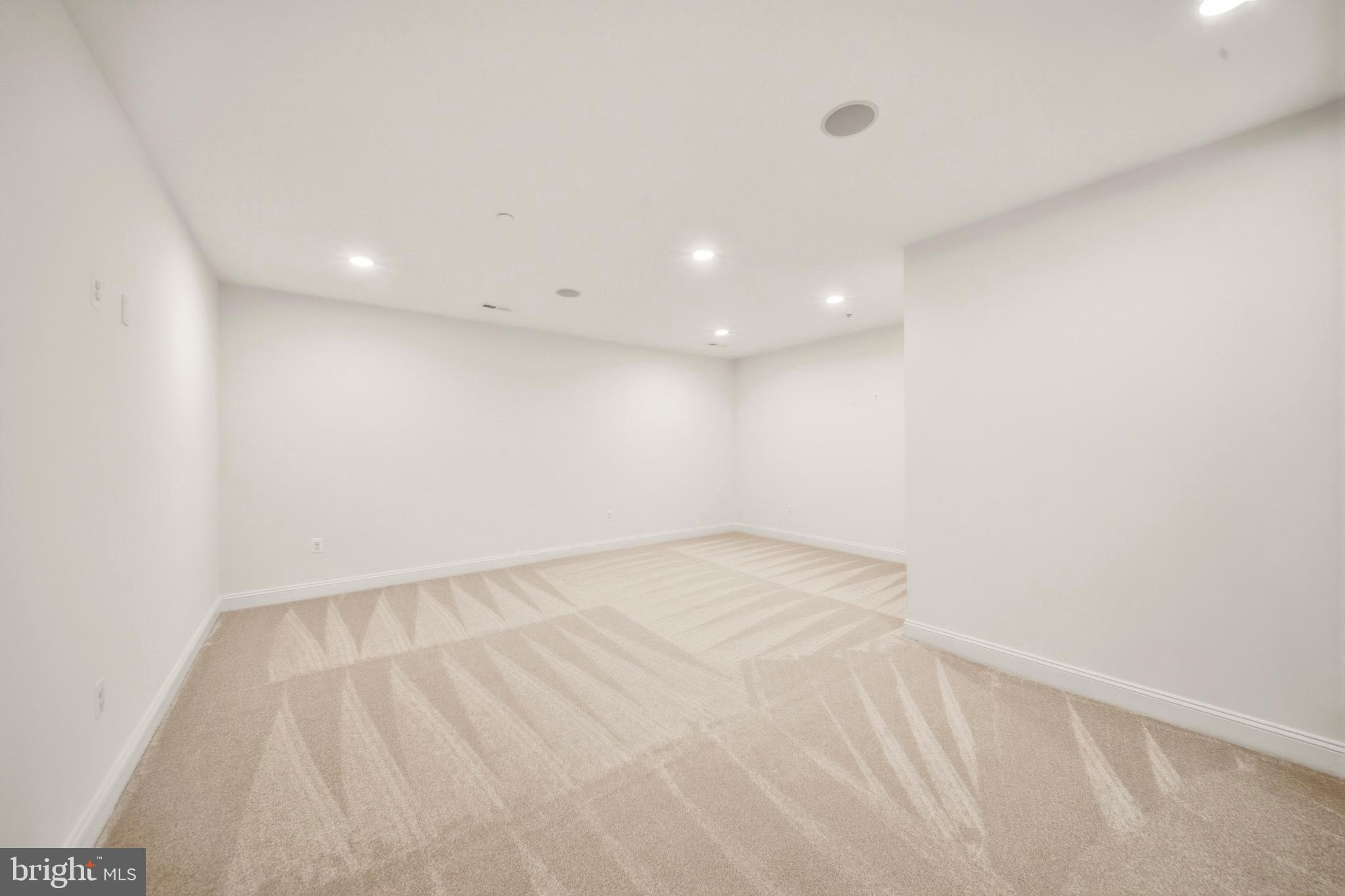 WORTHINGTON GREEN - Residential
