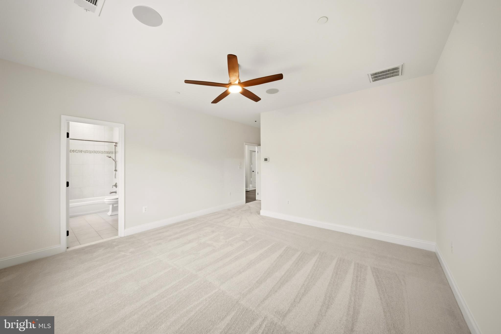 WORTHINGTON GREEN - Residential