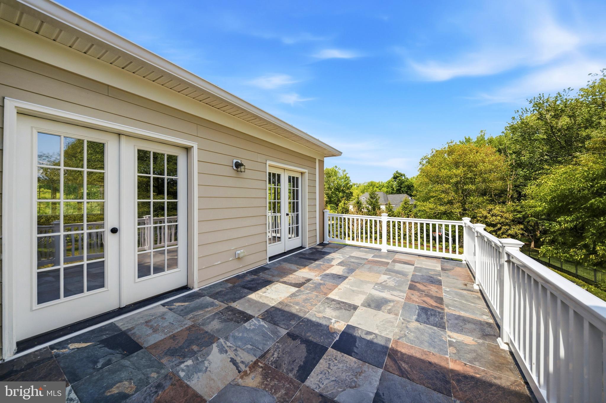WORTHINGTON GREEN - Residential