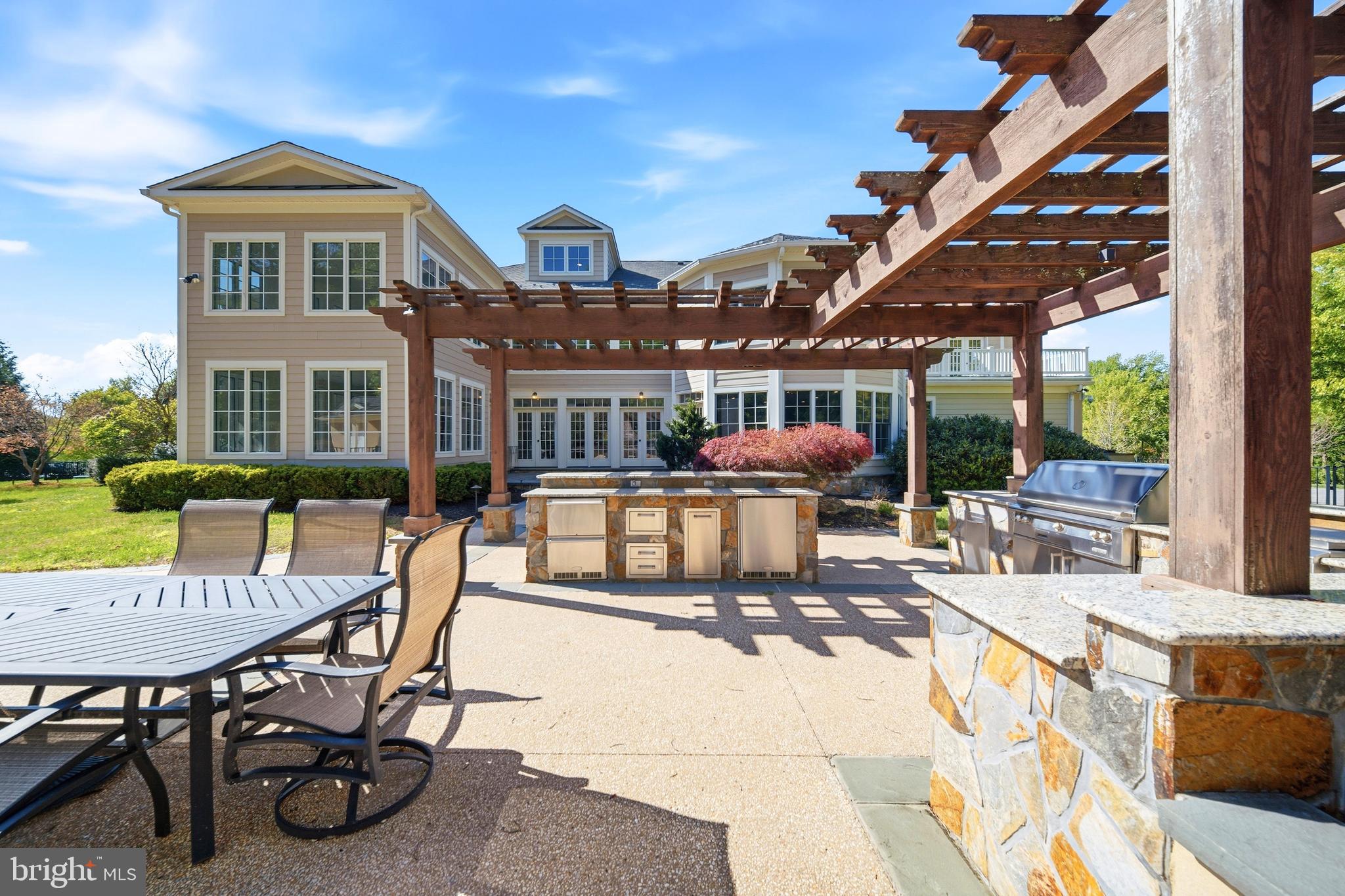 WORTHINGTON GREEN - Residential