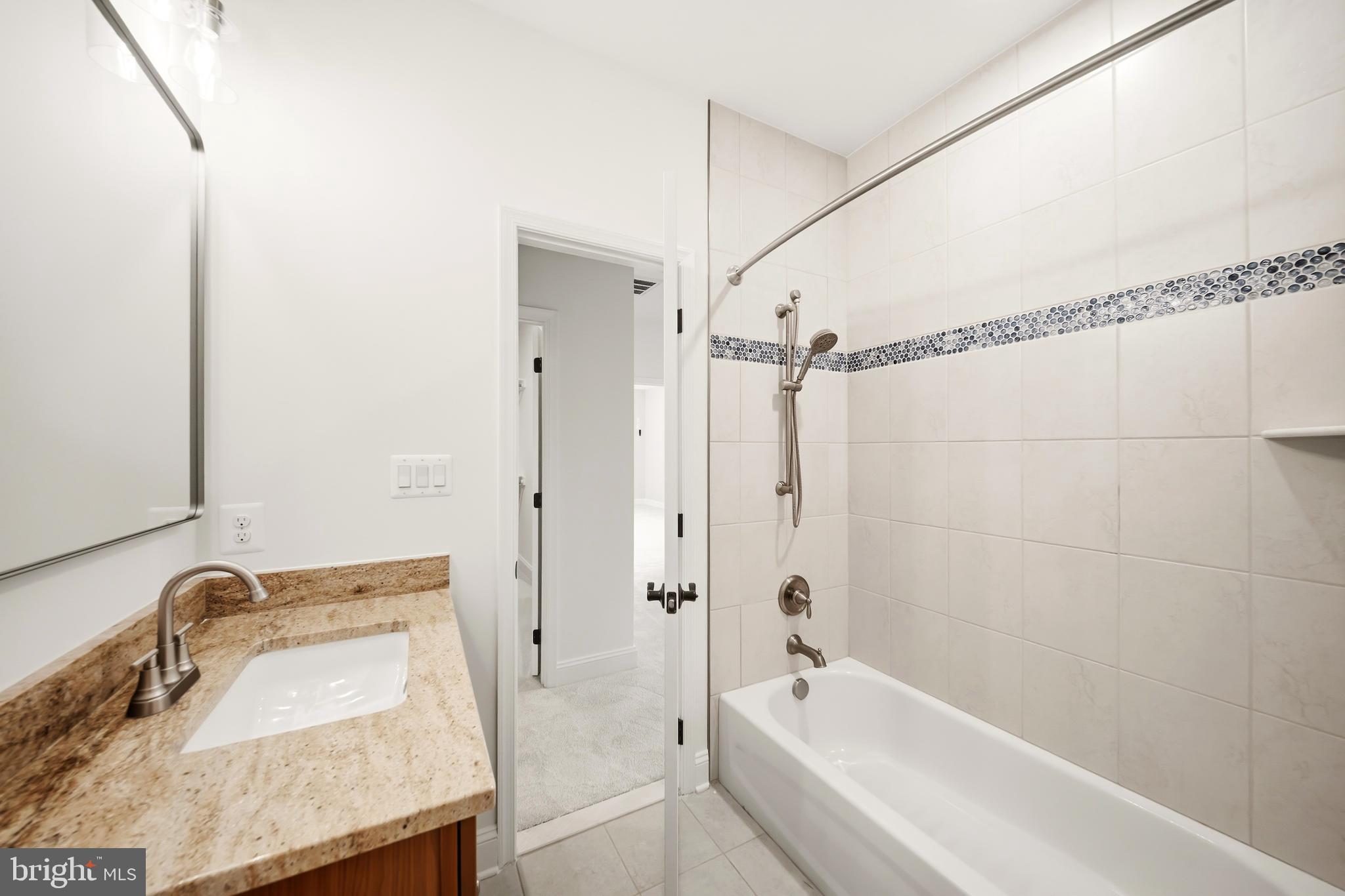 WORTHINGTON GREEN - Residential