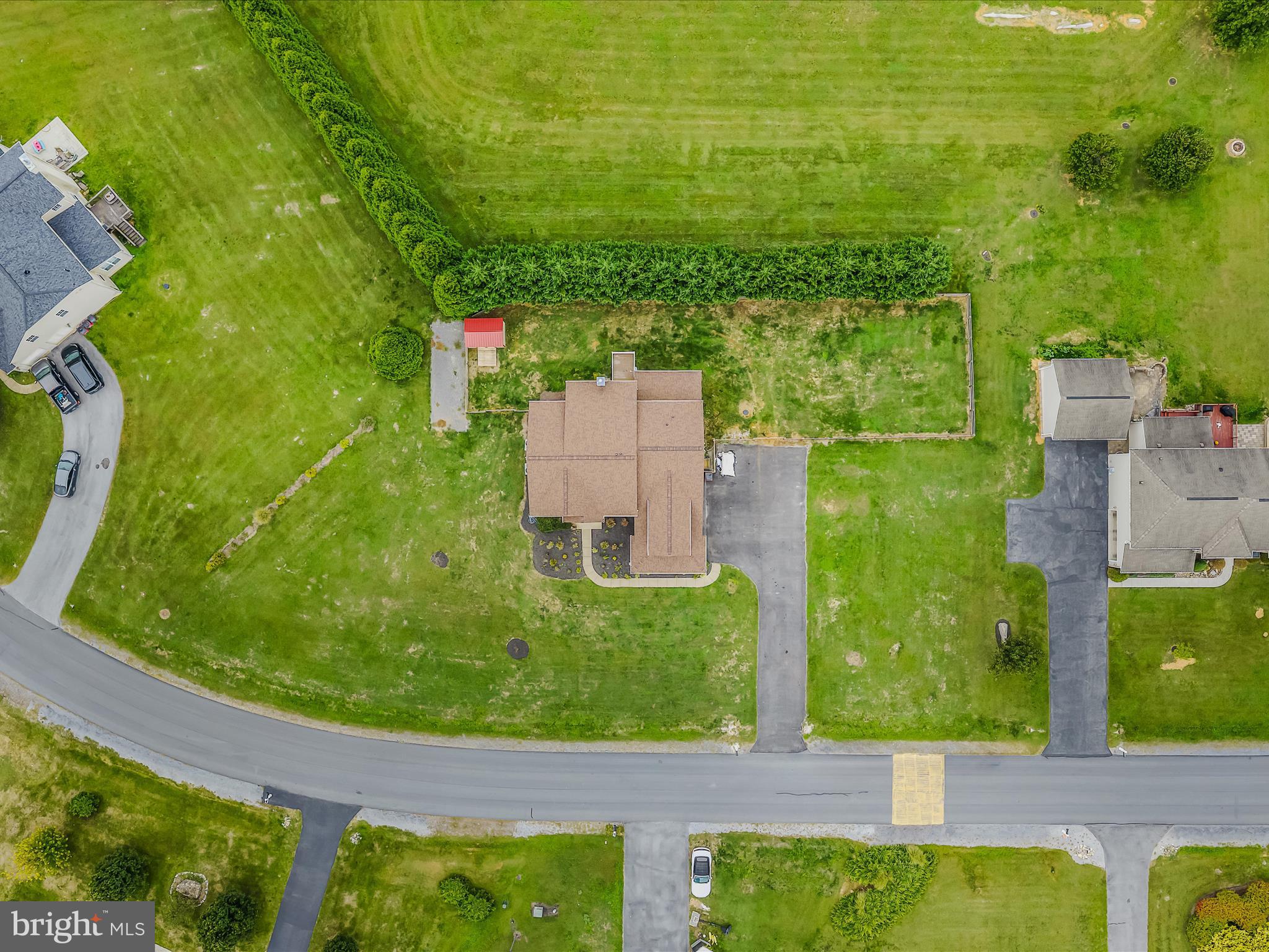 APPLE KNOLLS ESTATES - Residential