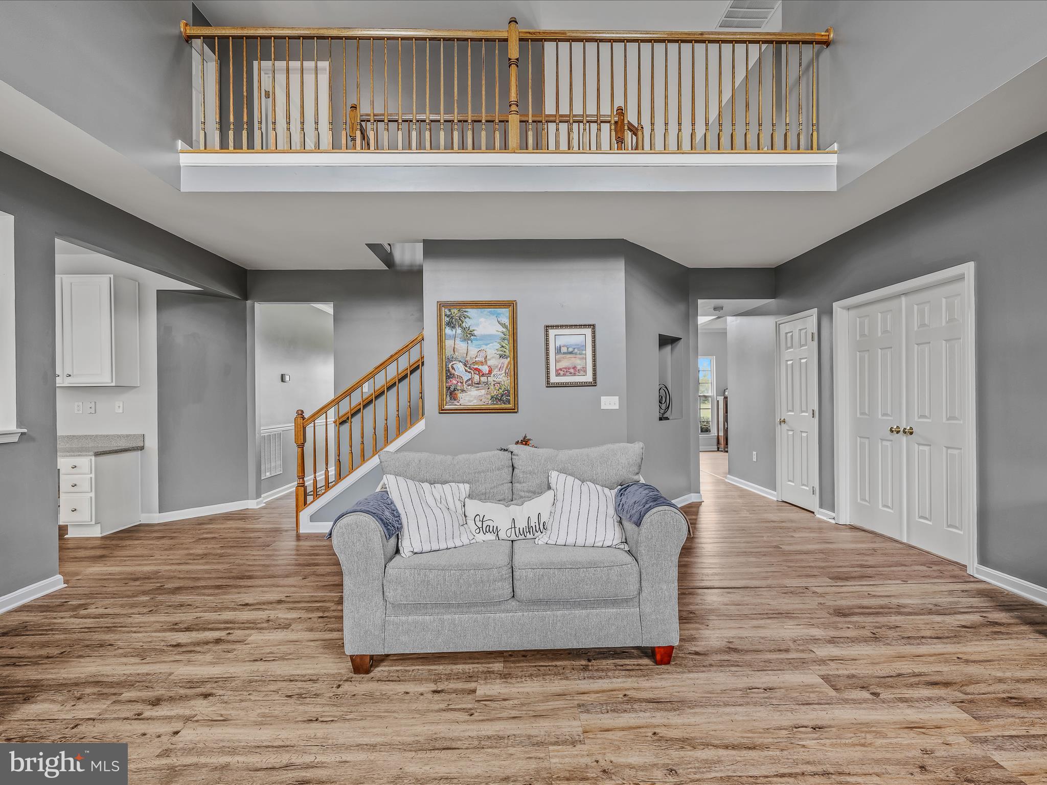 APPLE KNOLLS ESTATES - Residential