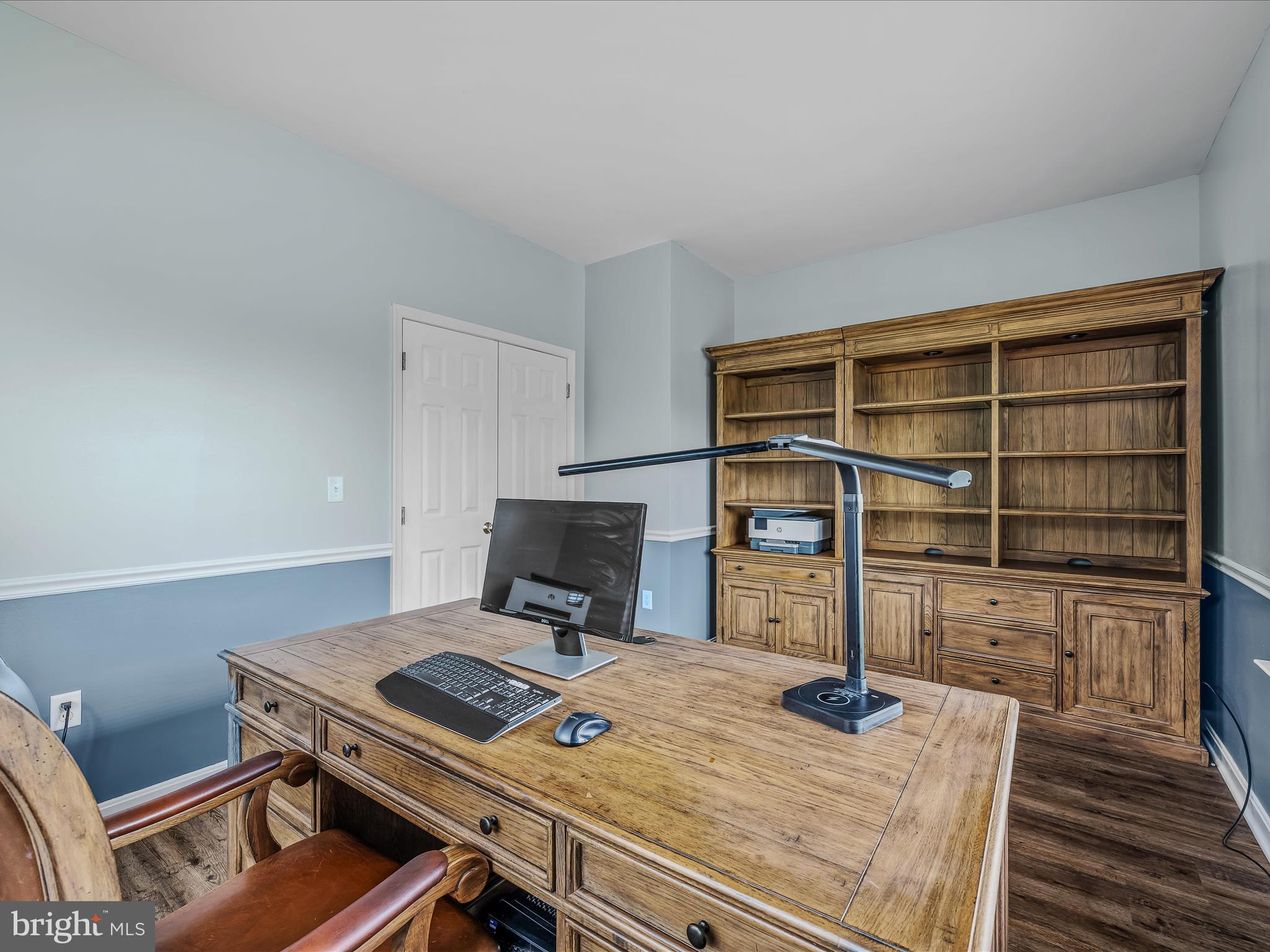 APPLE KNOLLS ESTATES - Residential