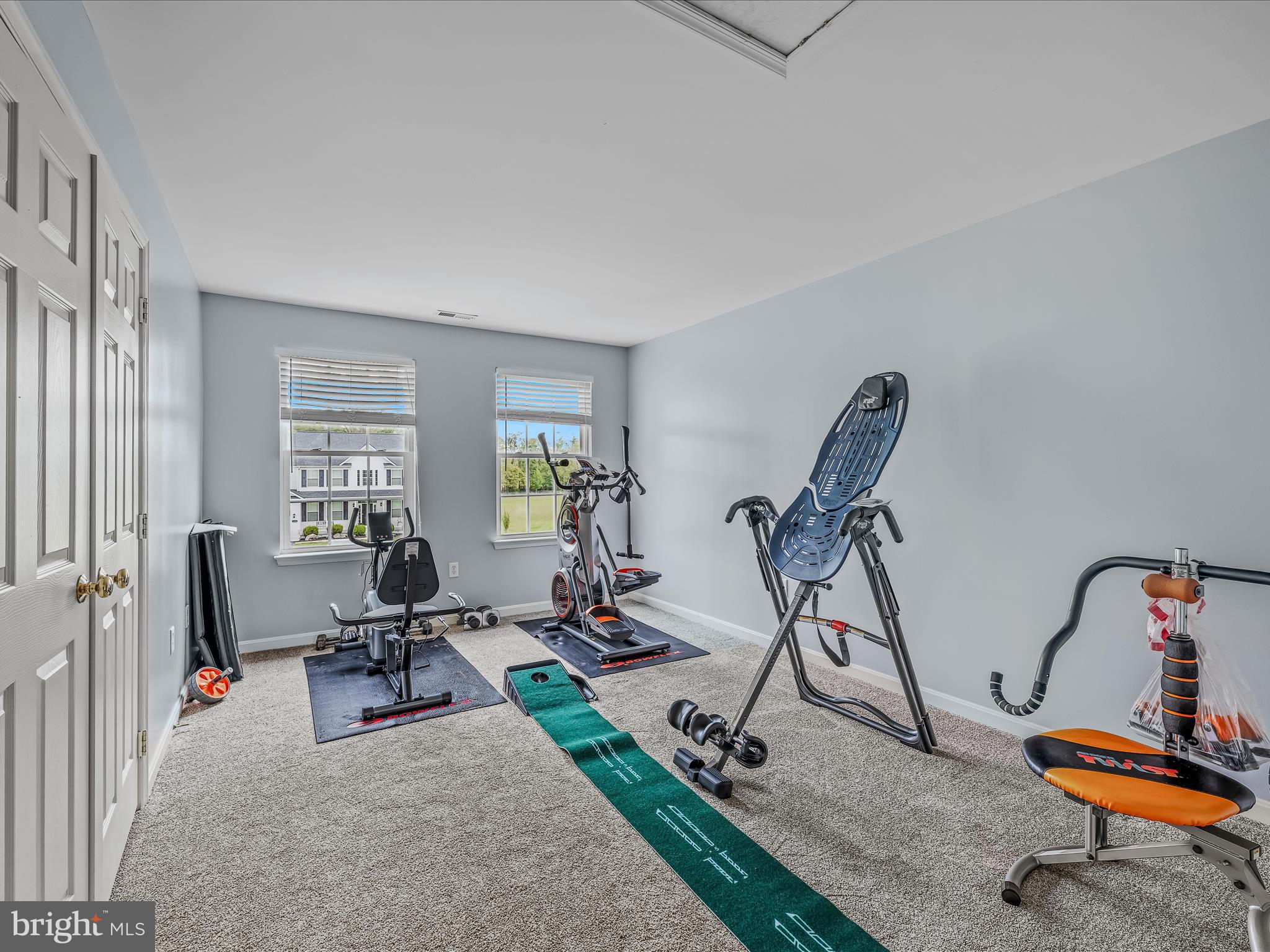 APPLE KNOLLS ESTATES - Residential