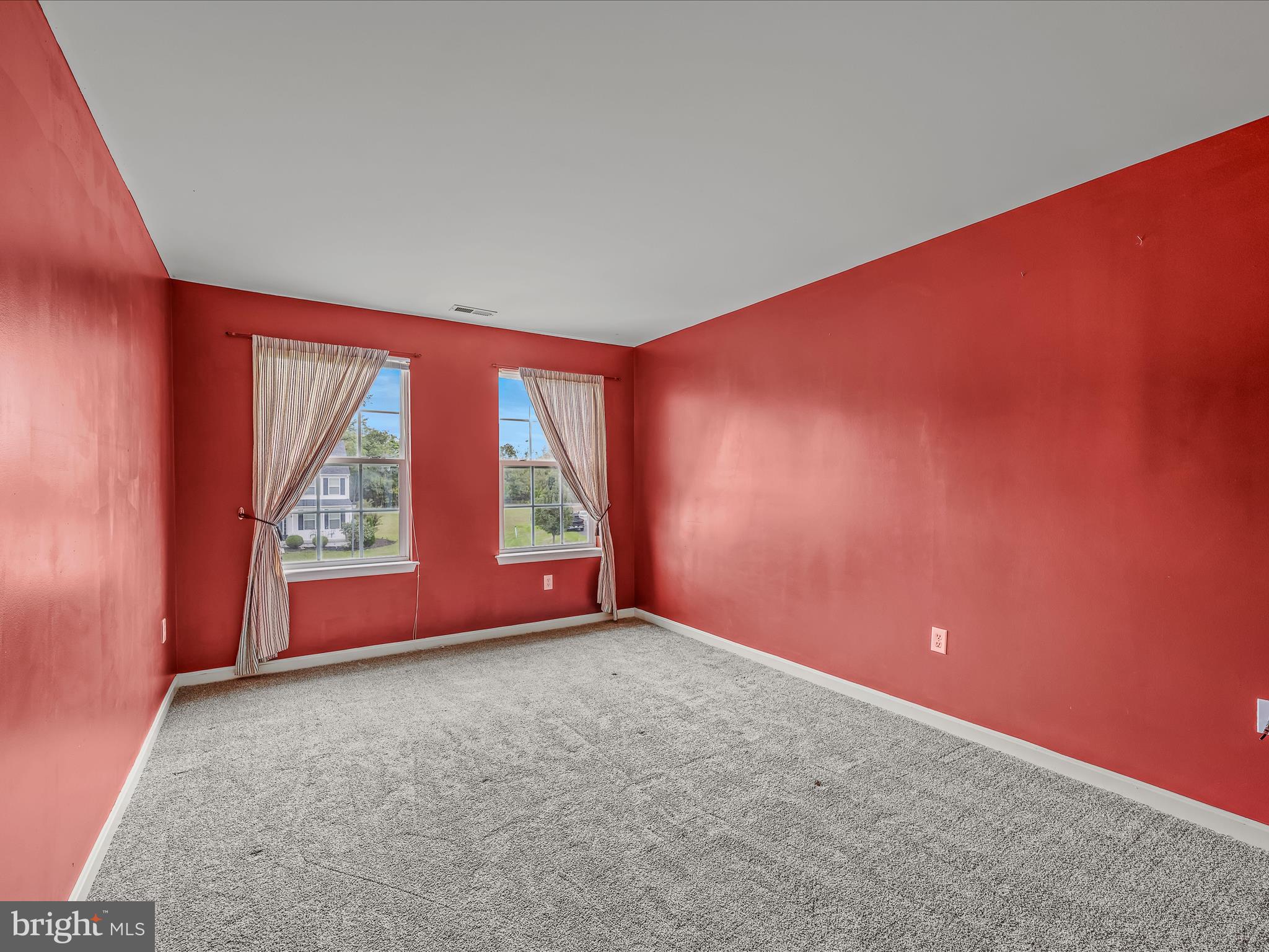 APPLE KNOLLS ESTATES - Residential