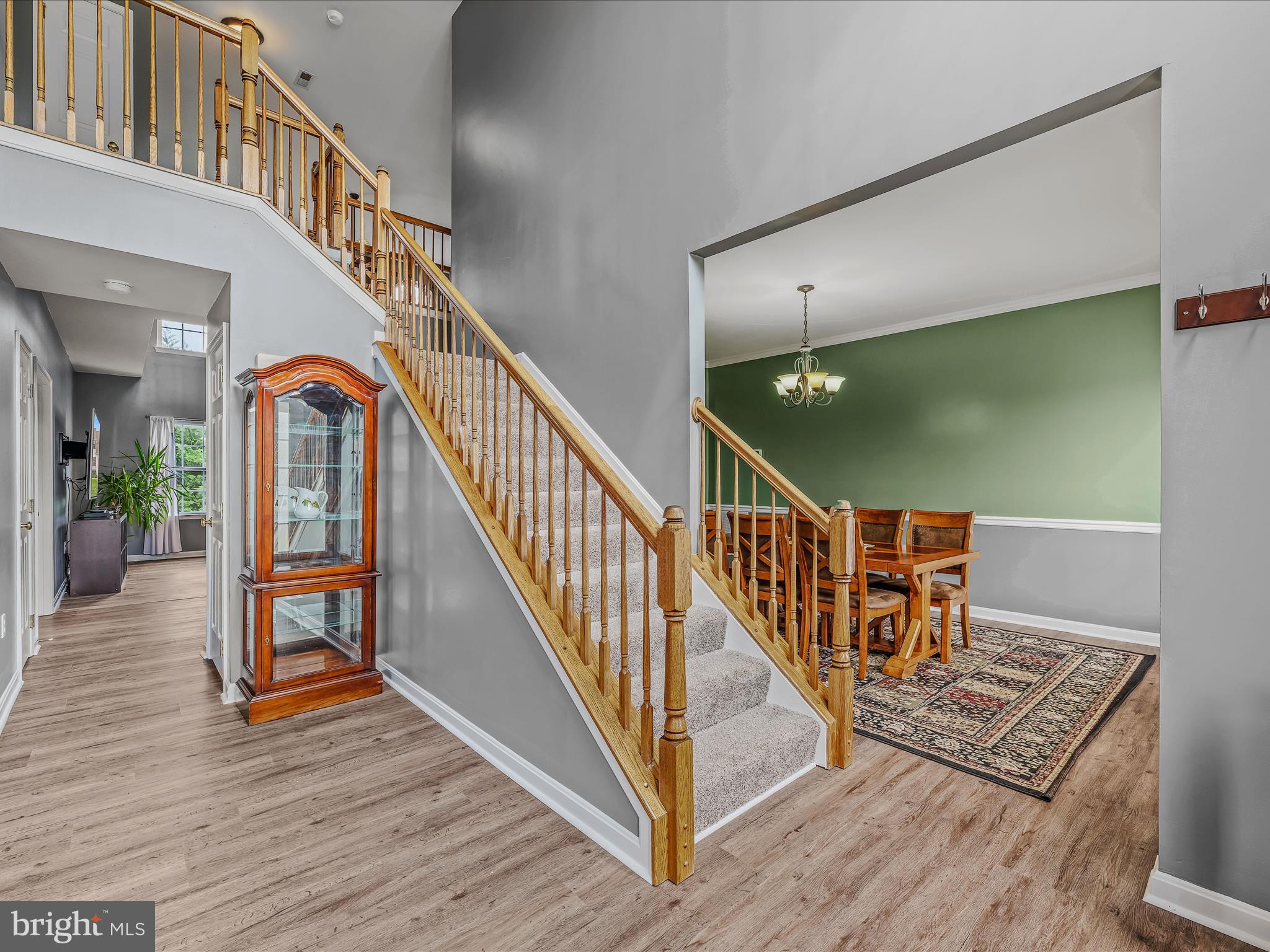 APPLE KNOLLS ESTATES - Residential