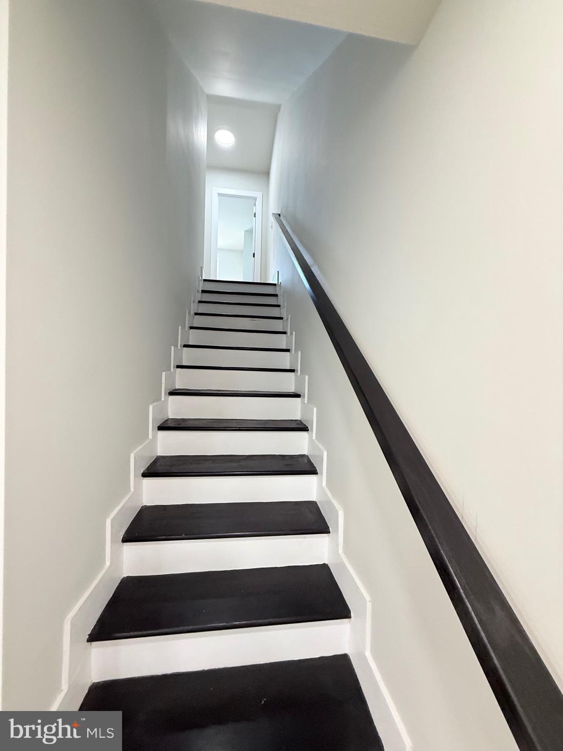 BROADWAY EAST - Residential
