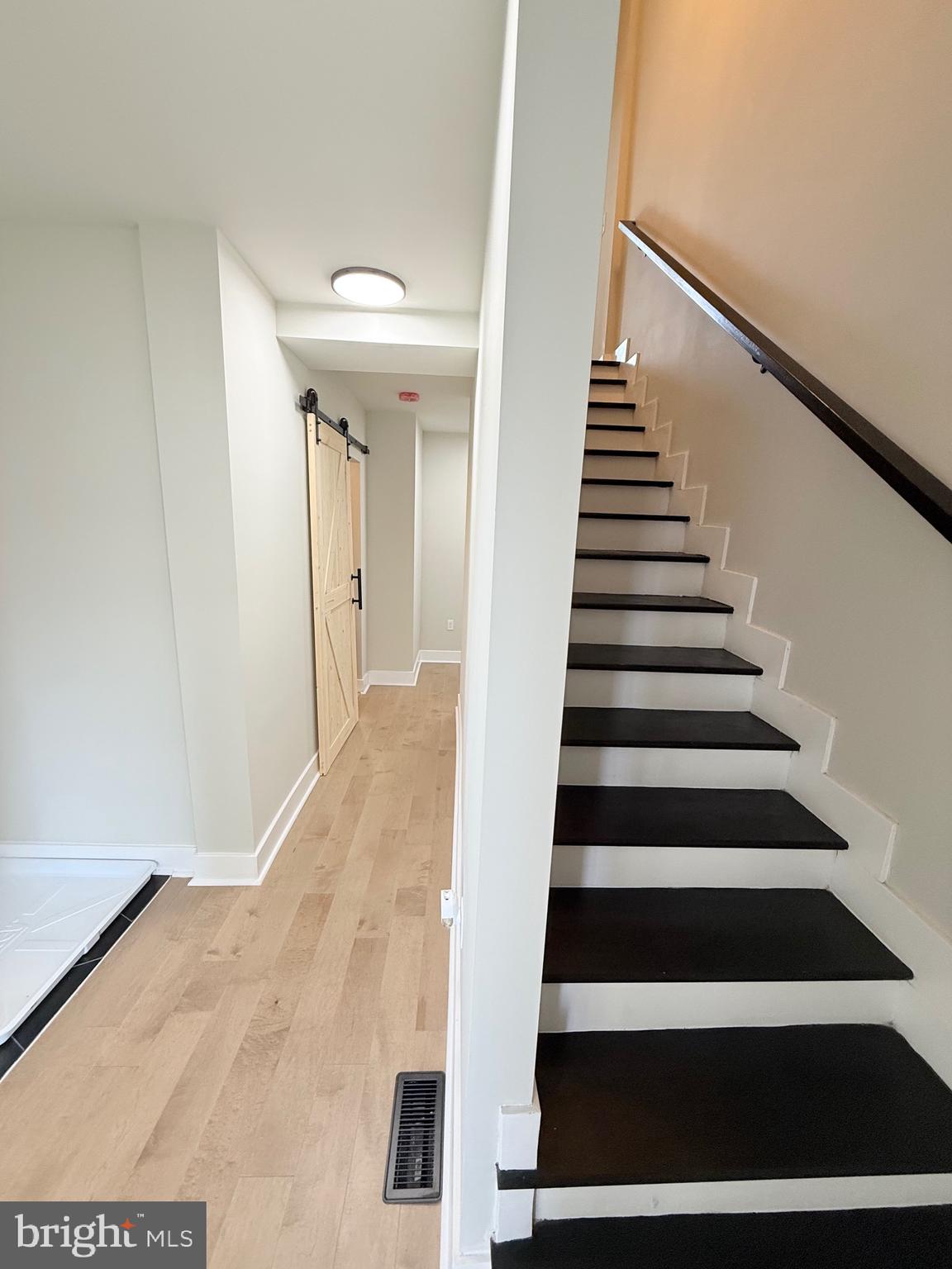 BROADWAY EAST - Residential