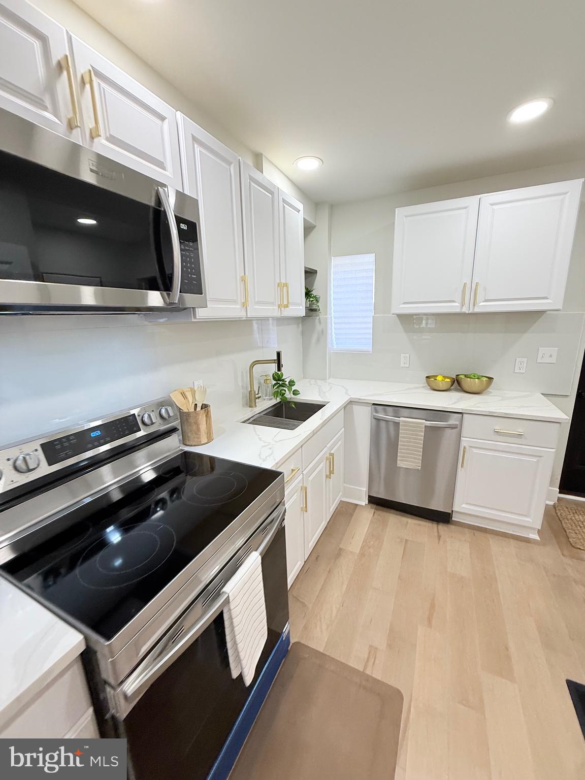 BROADWAY EAST - Residential
