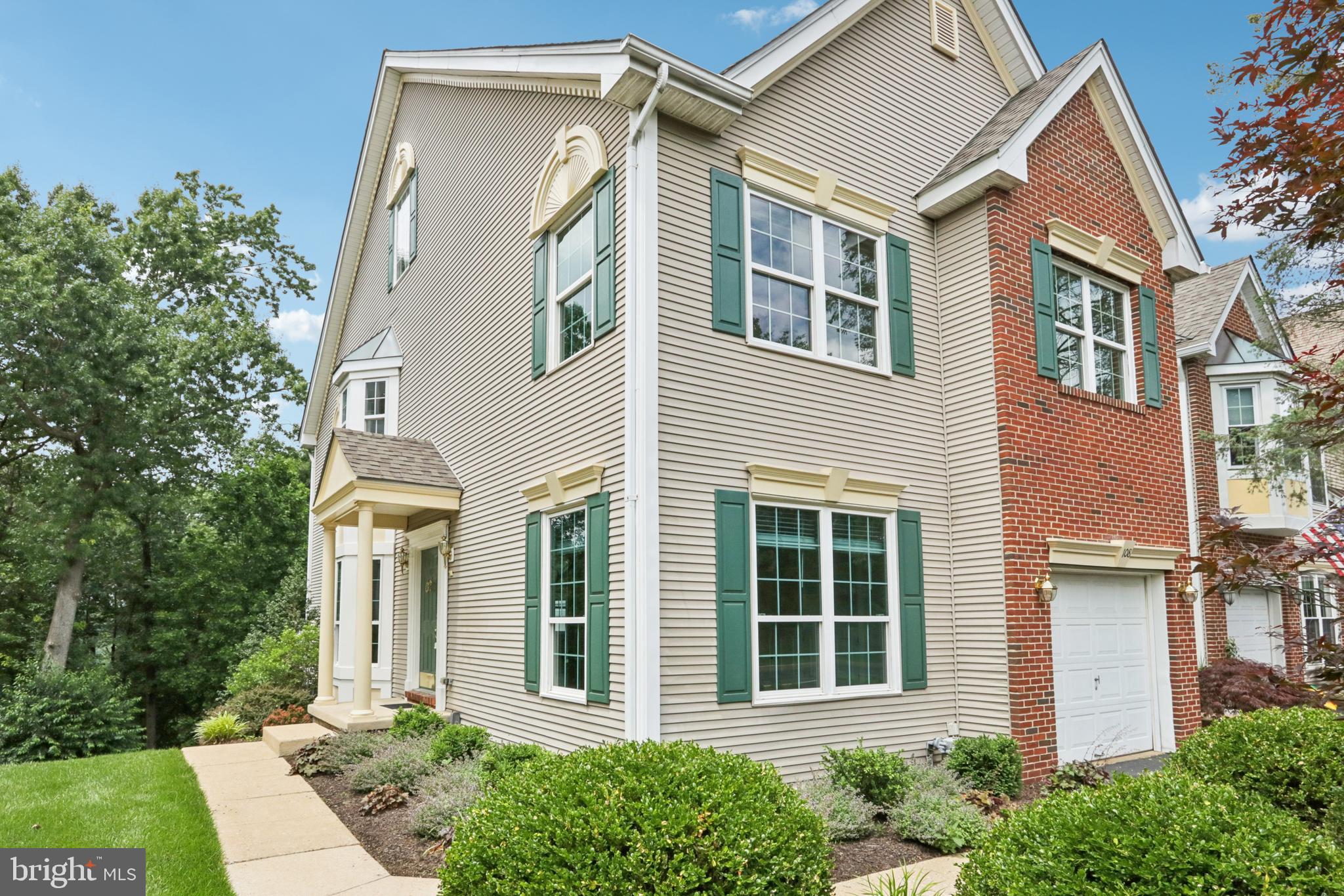 108 LEMONTON WAY
