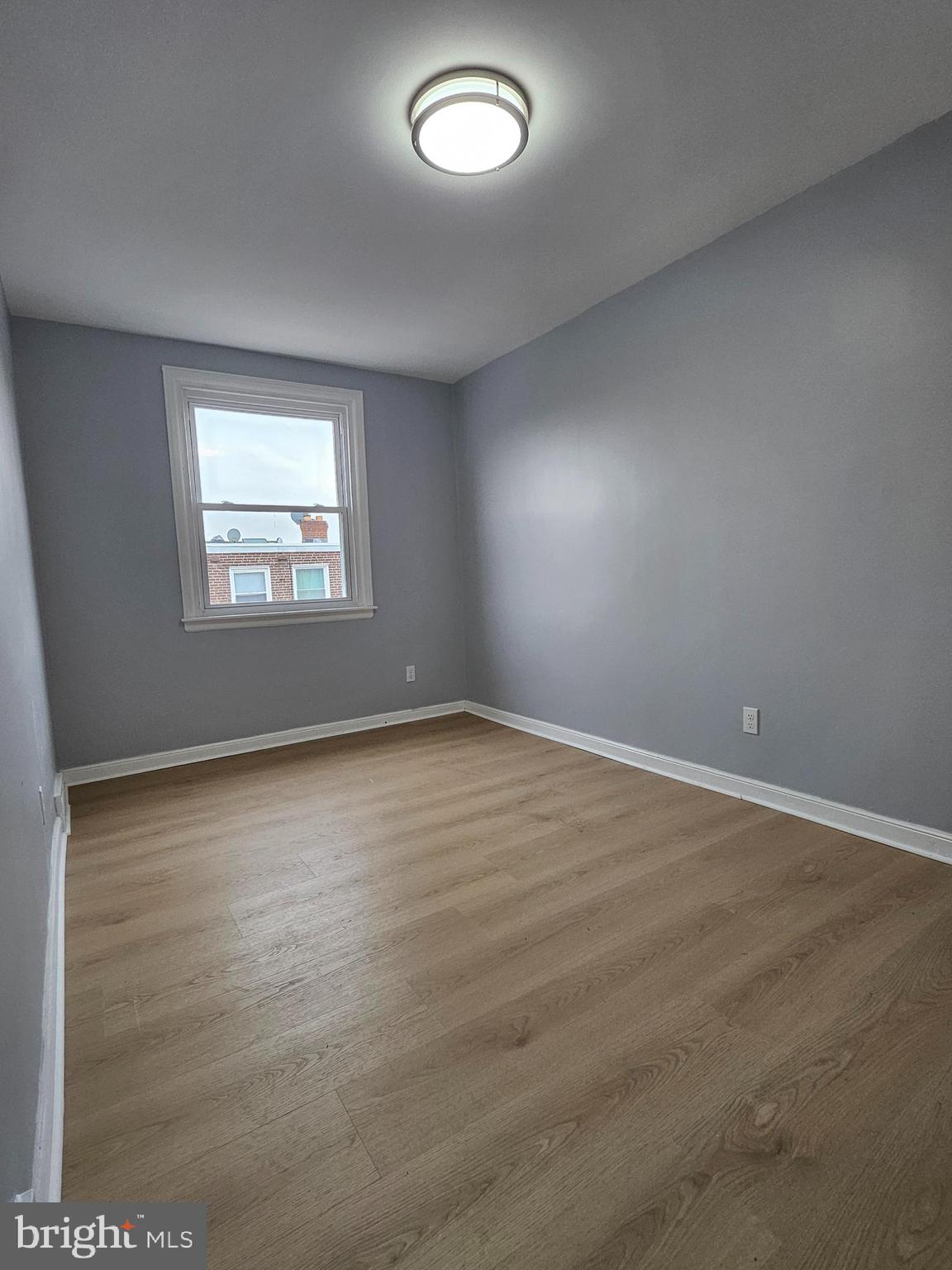 LAWNCREST - Residential