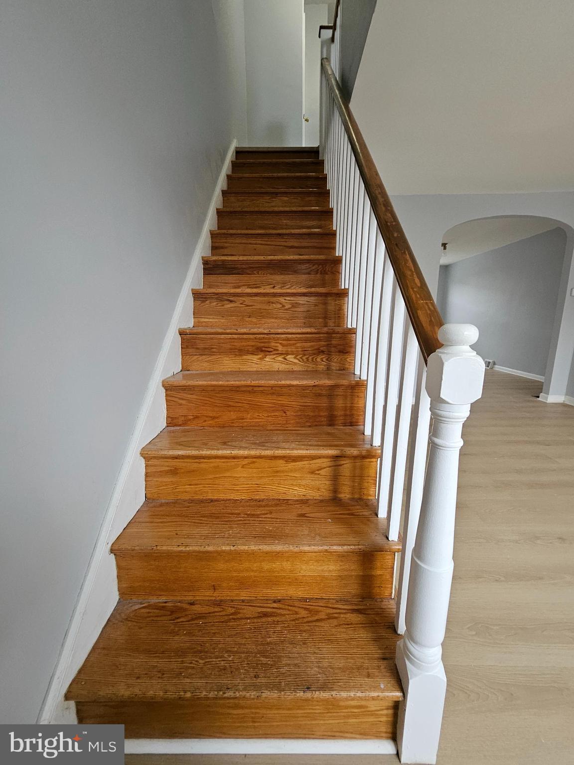 LAWNCREST - Residential