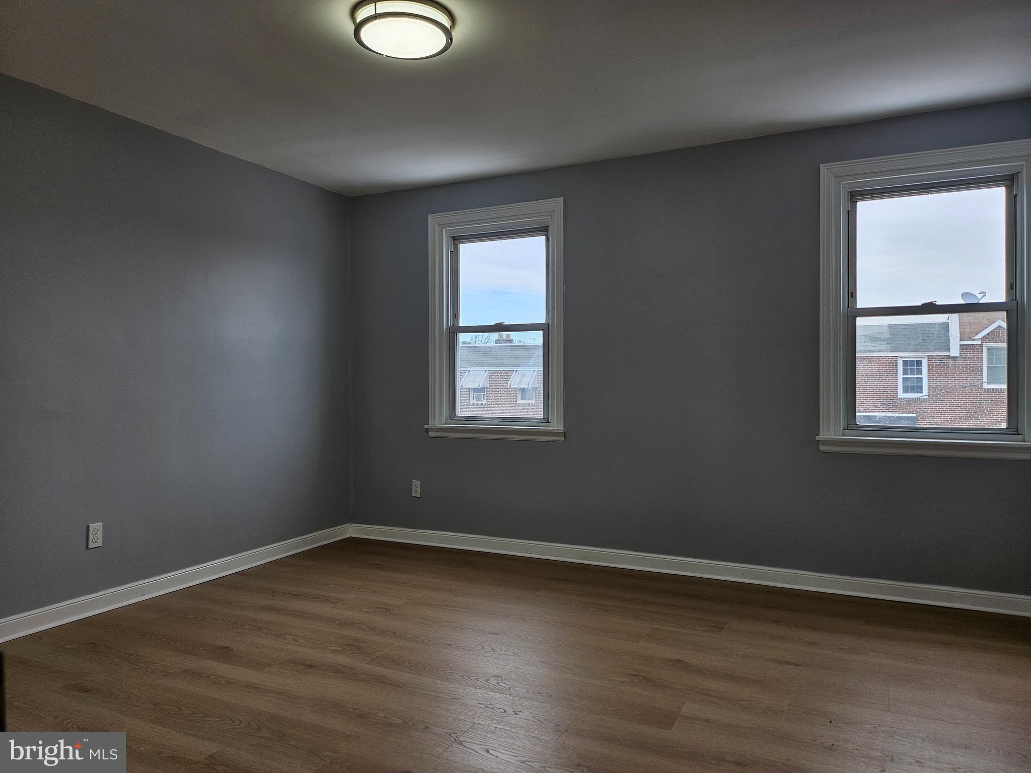 LAWNCREST - Residential