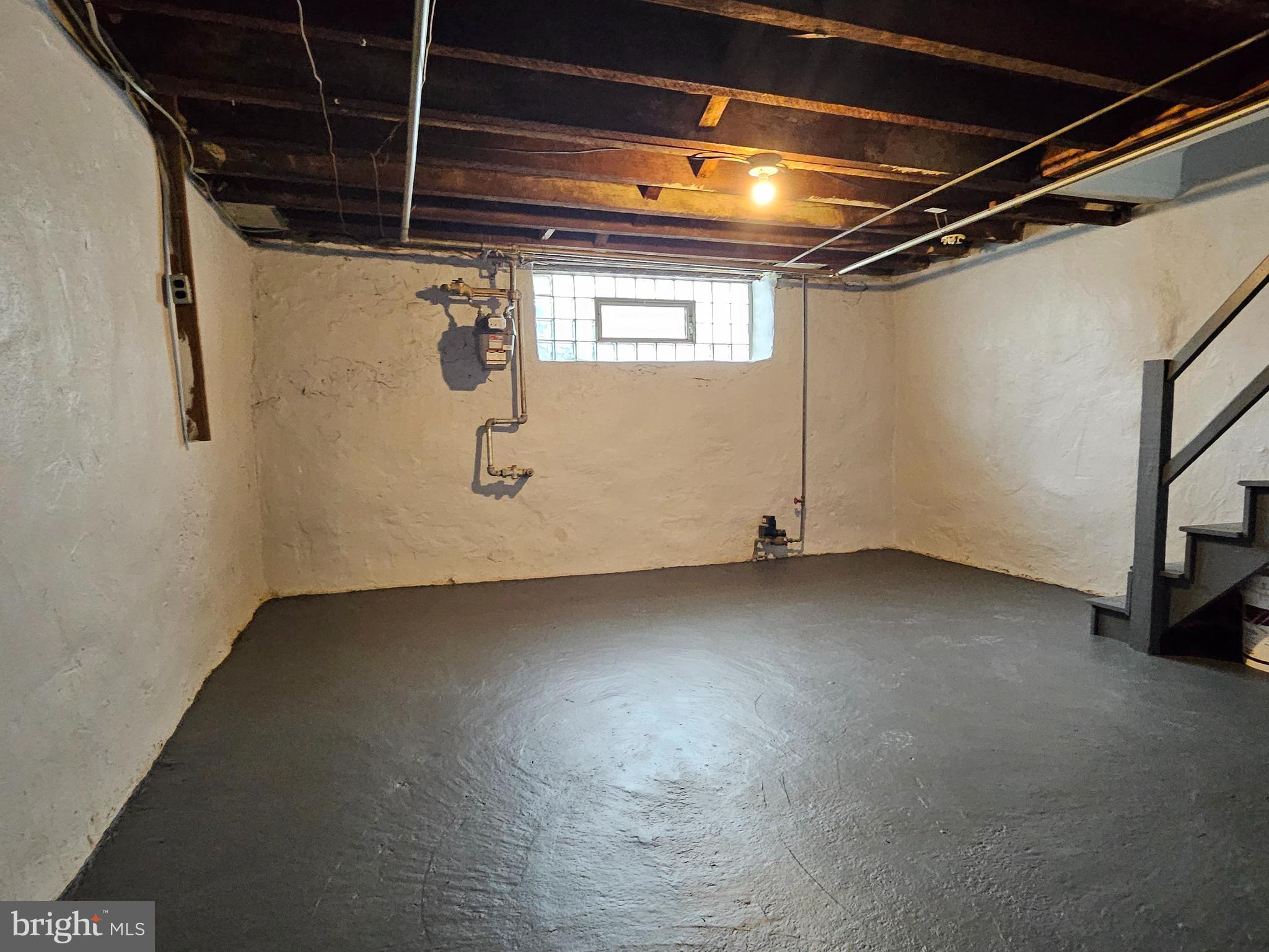 LAWNCREST - Residential