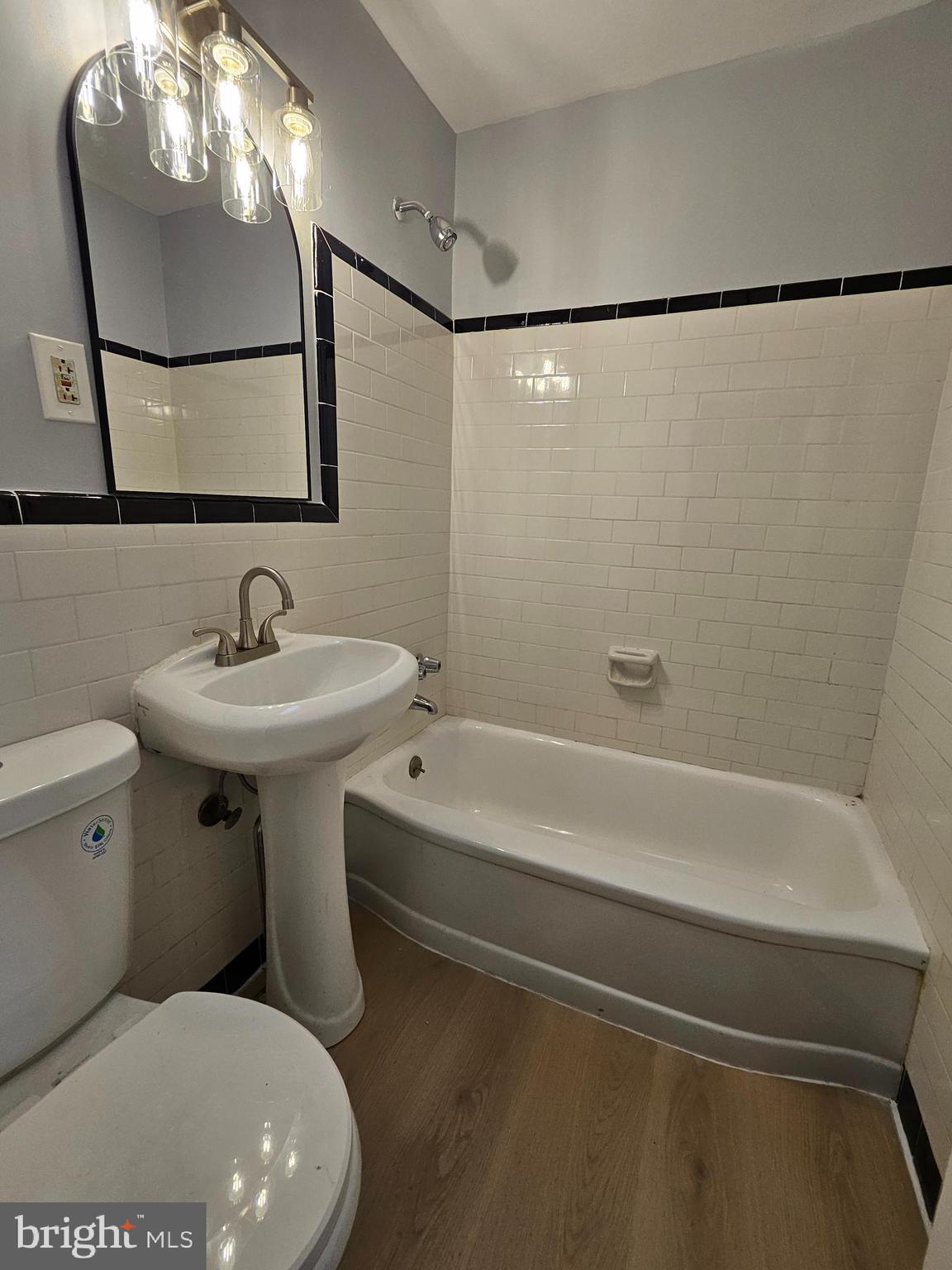 LAWNCREST - Residential