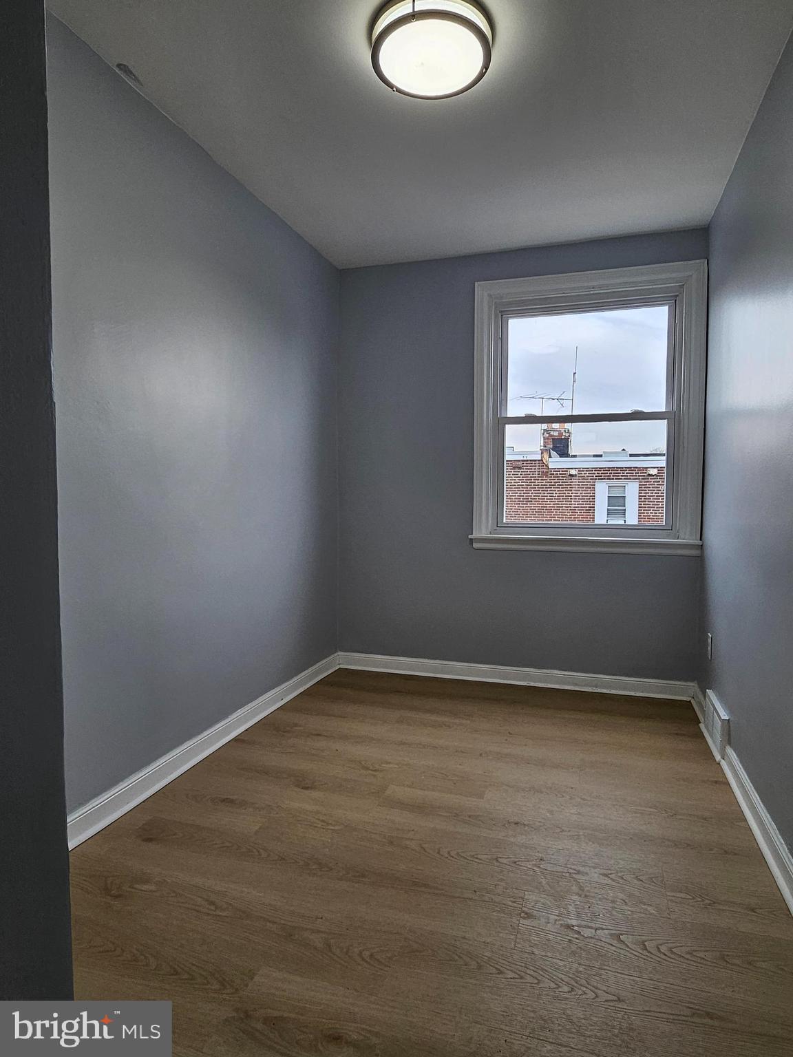 LAWNCREST - Residential