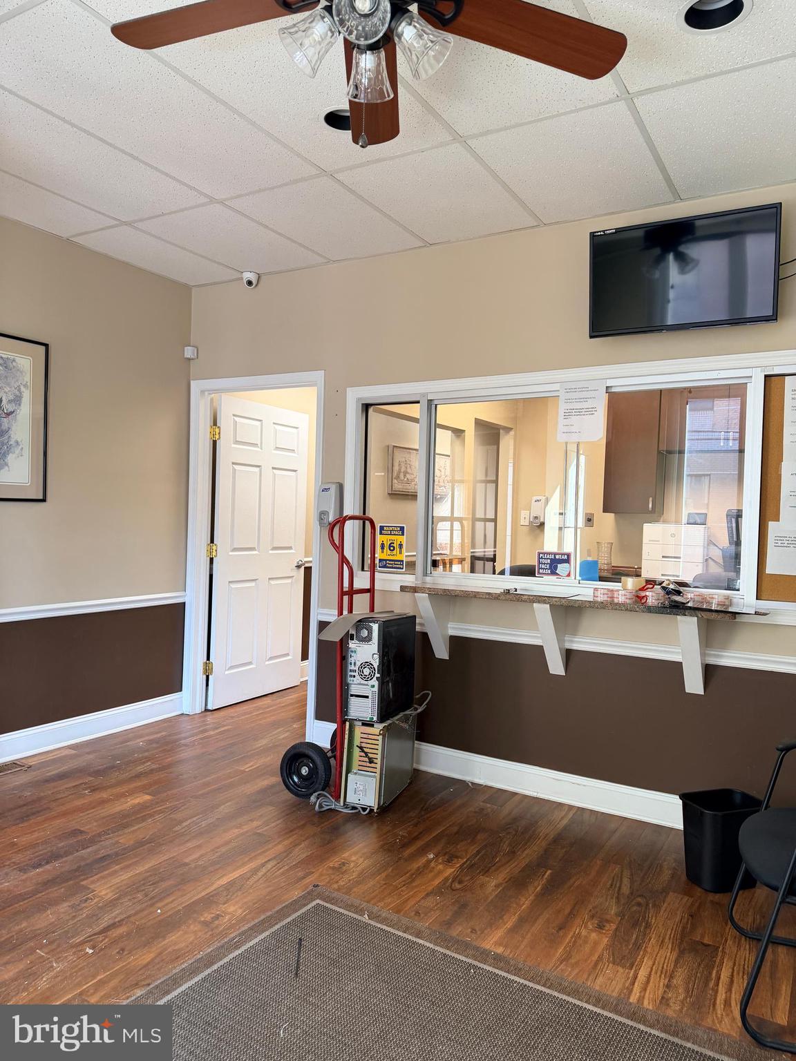 LOWER MOYAMENSING - Commercial Sale