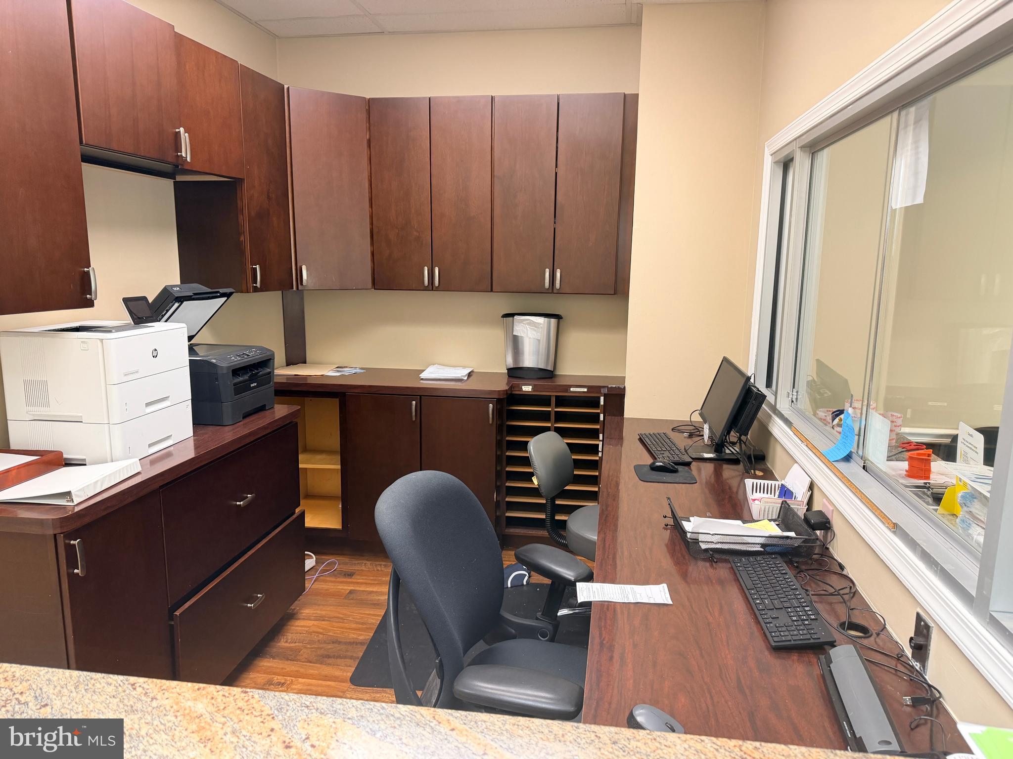 LOWER MOYAMENSING - Commercial Sale