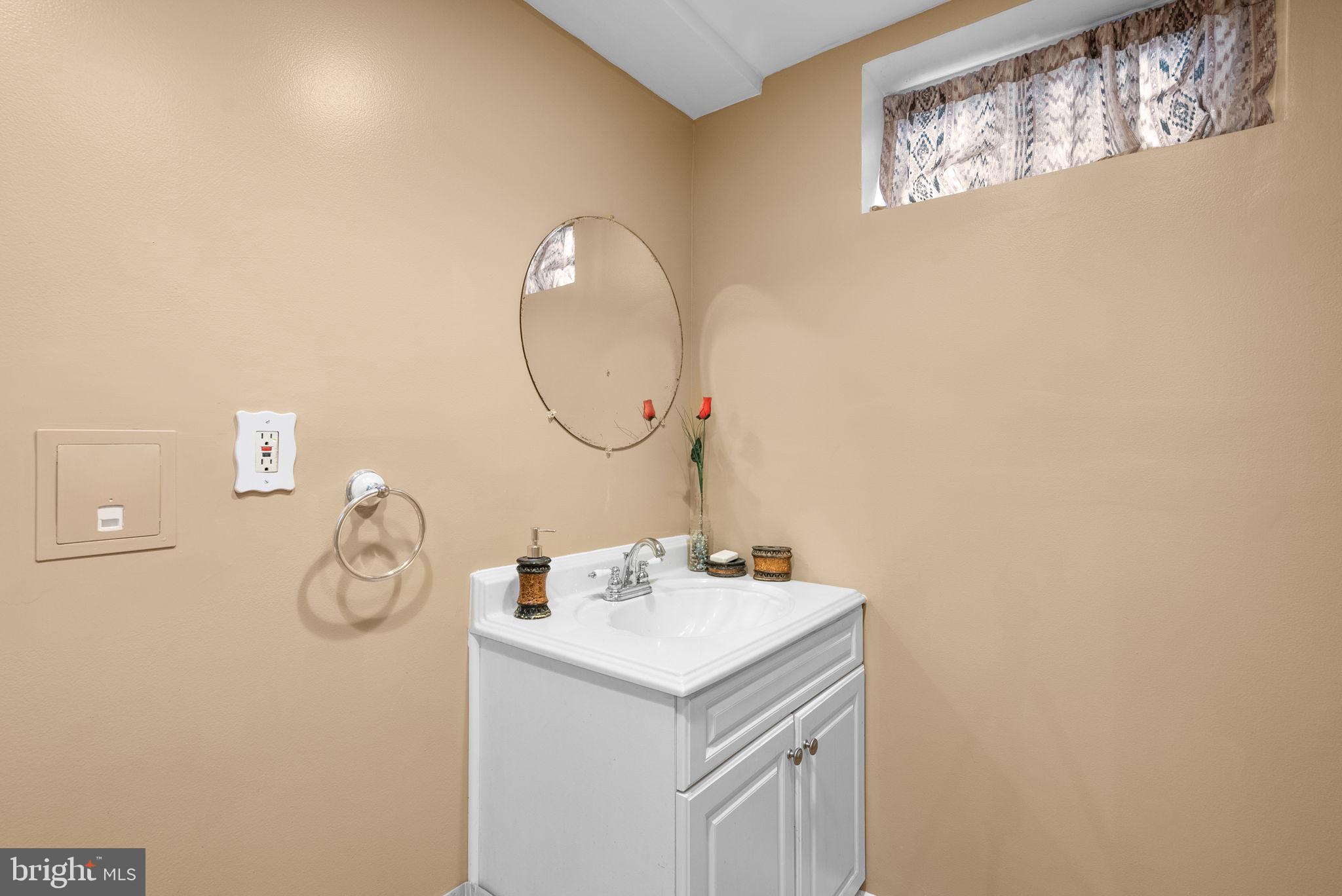 PATUXENT MANOR - Residential