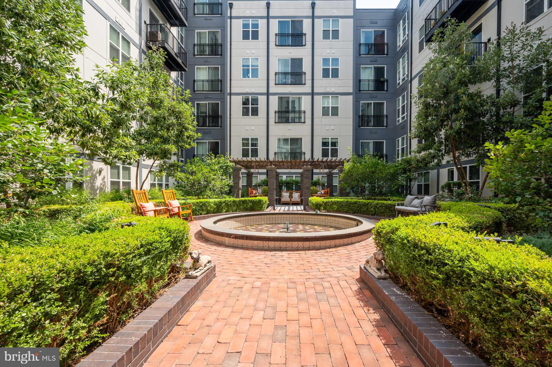 1339 E STREET SE 309