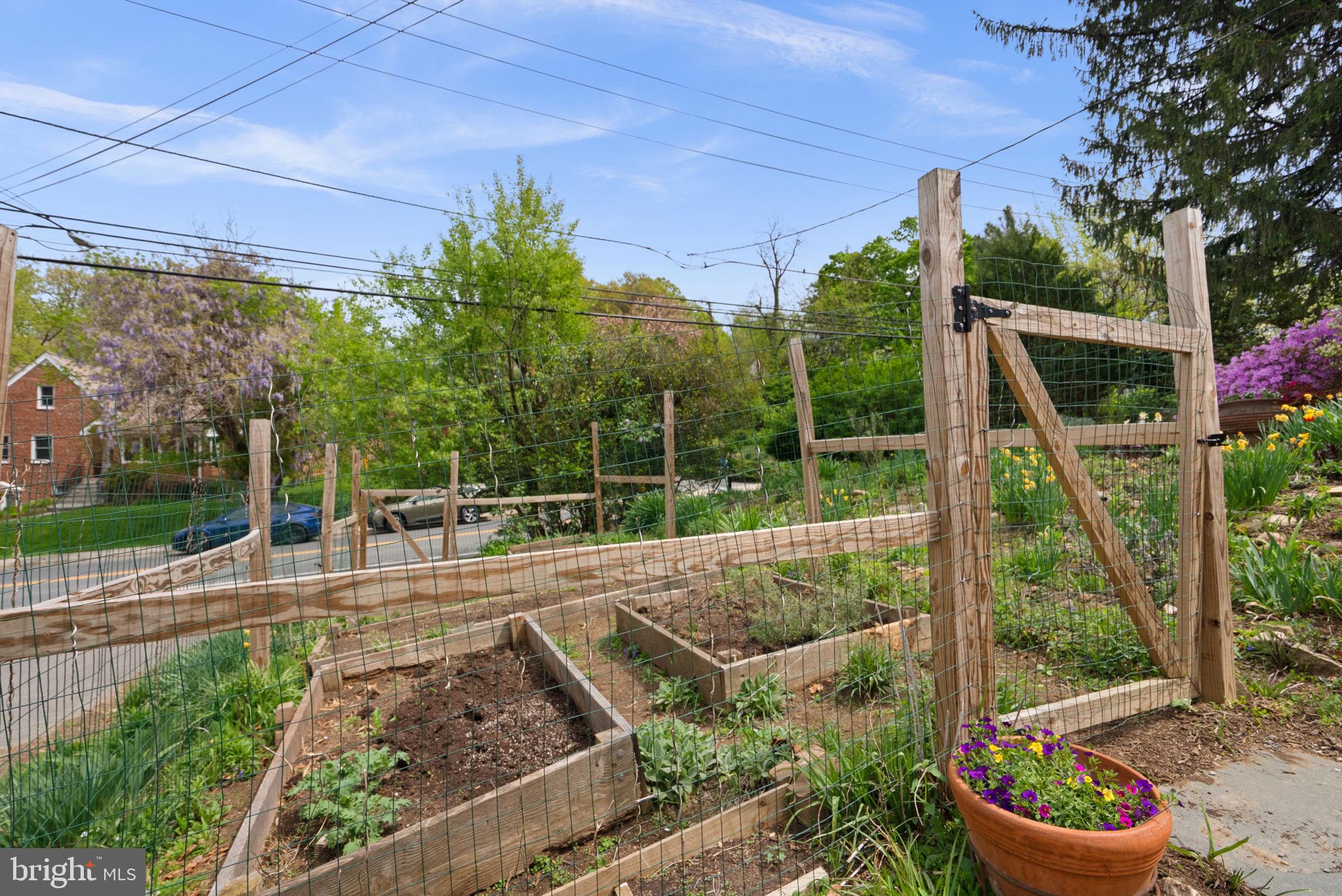 MCNEILLS ADD - Residential