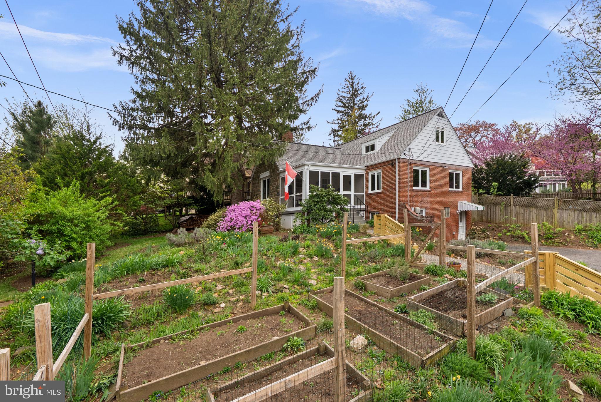 MCNEILLS ADD - Residential