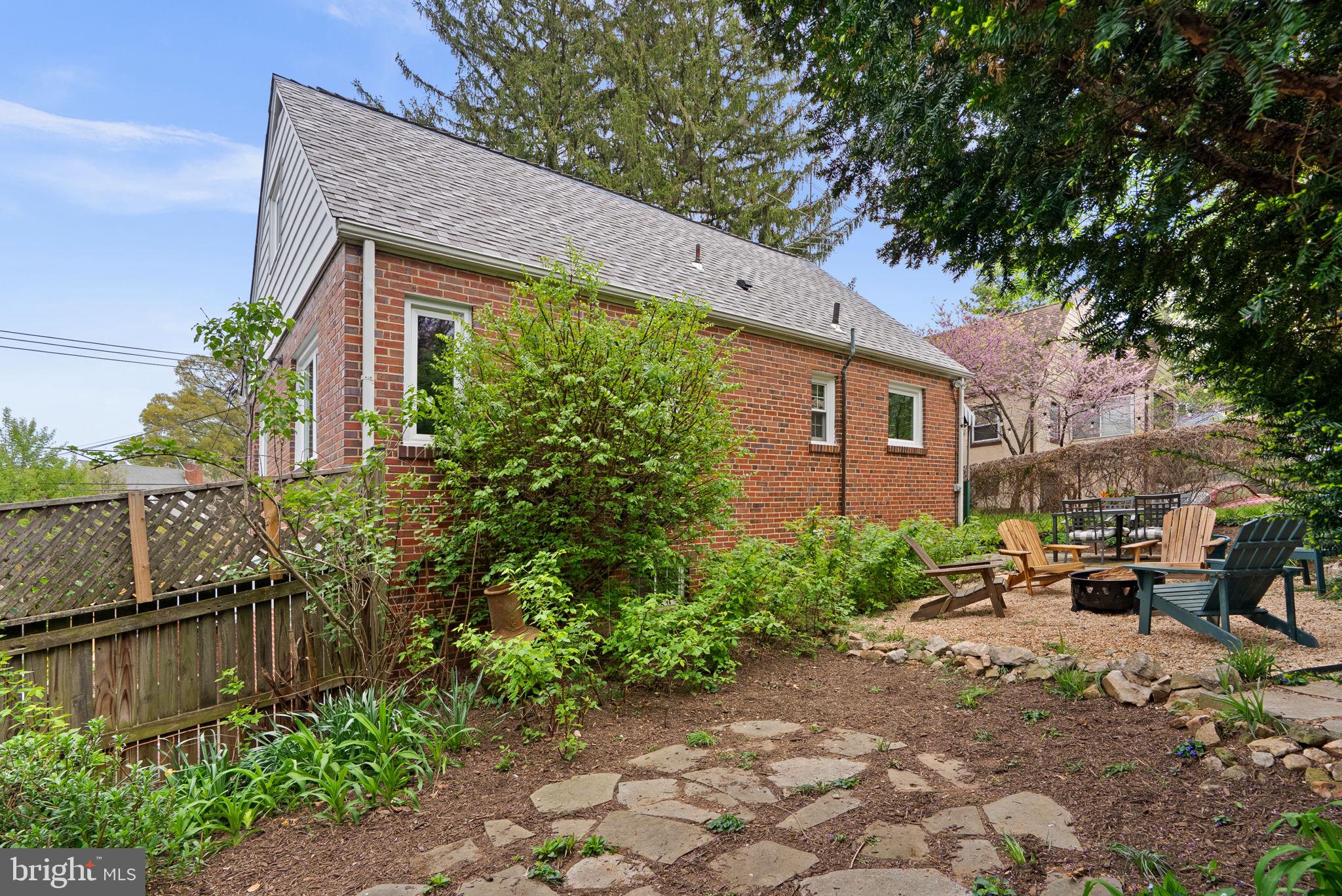 MCNEILLS ADD - Residential