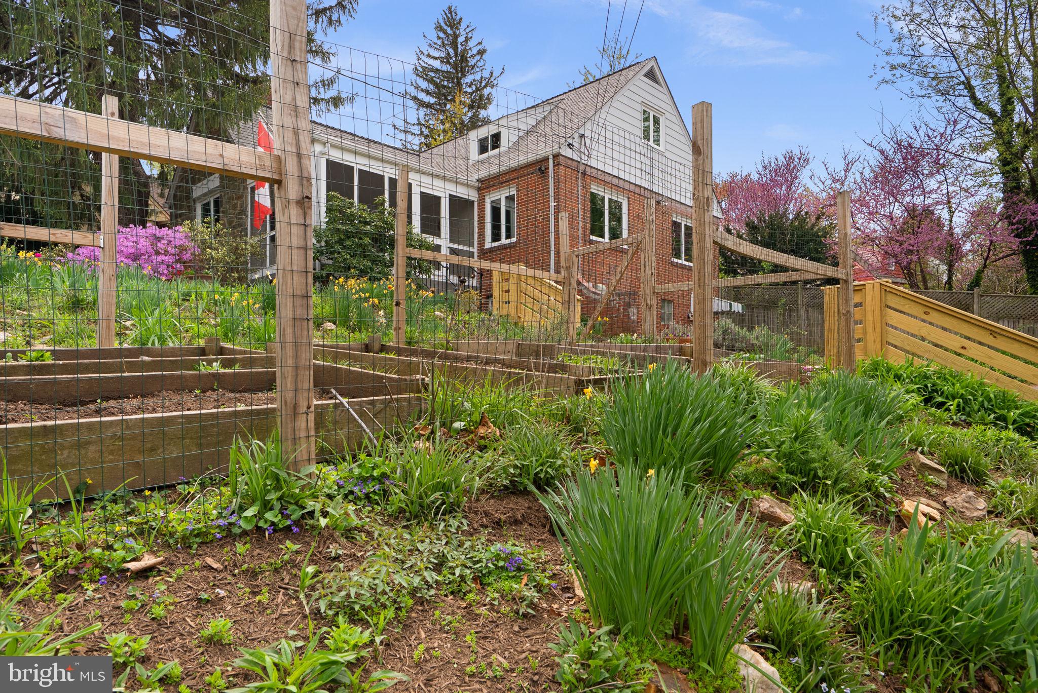 MCNEILLS ADD - Residential