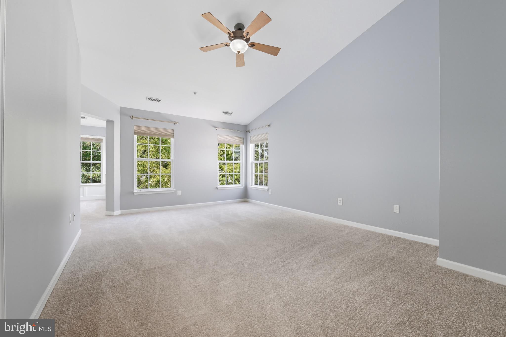 THE LANDINGS AT RIVER OAKS - Residential Lease