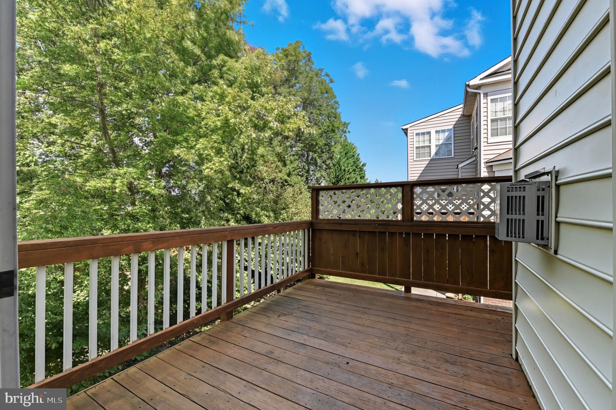 THE LANDINGS AT RIVER OAKS - Residential Lease