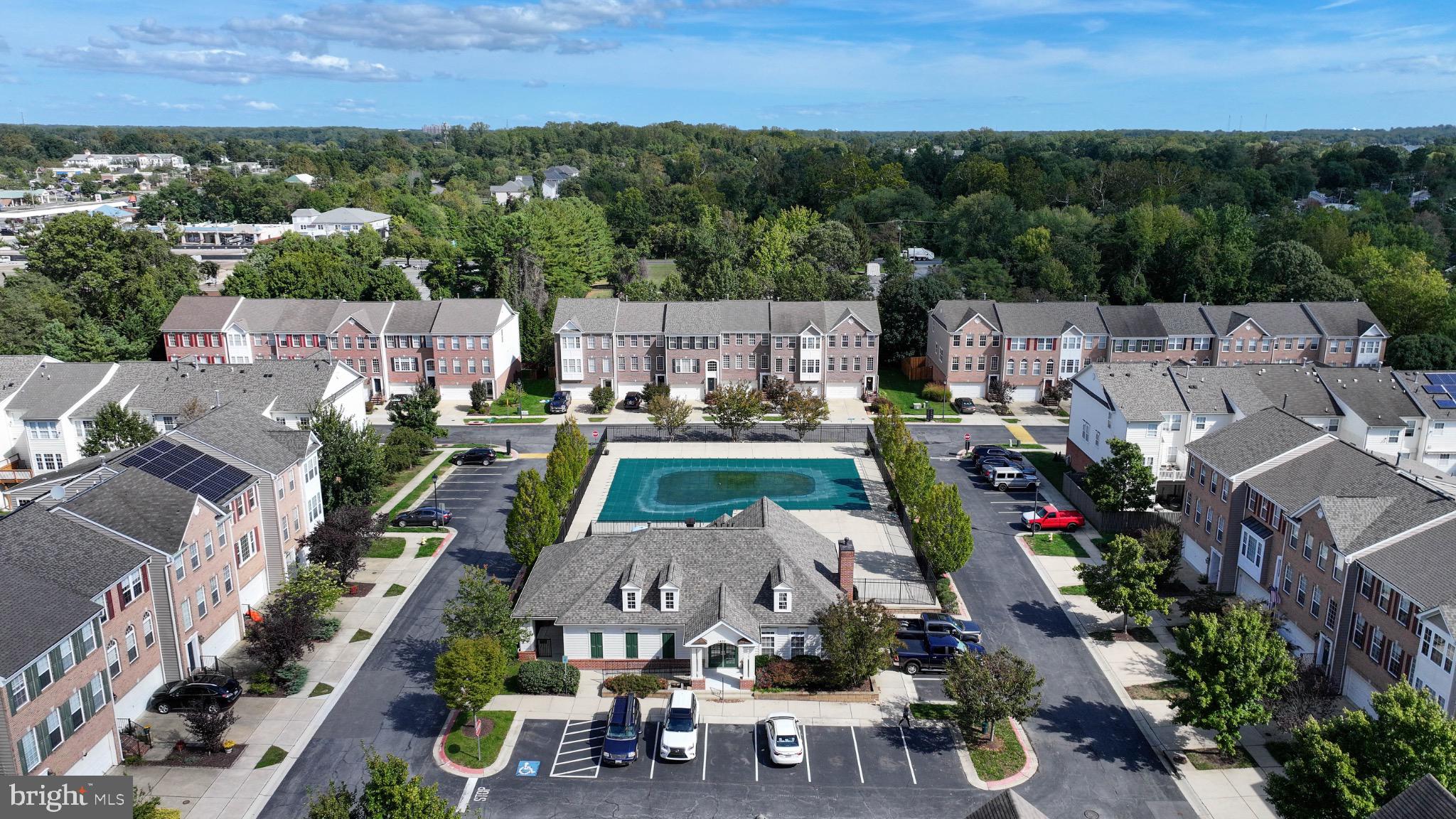THE LANDINGS AT RIVER OAKS - Residential Lease