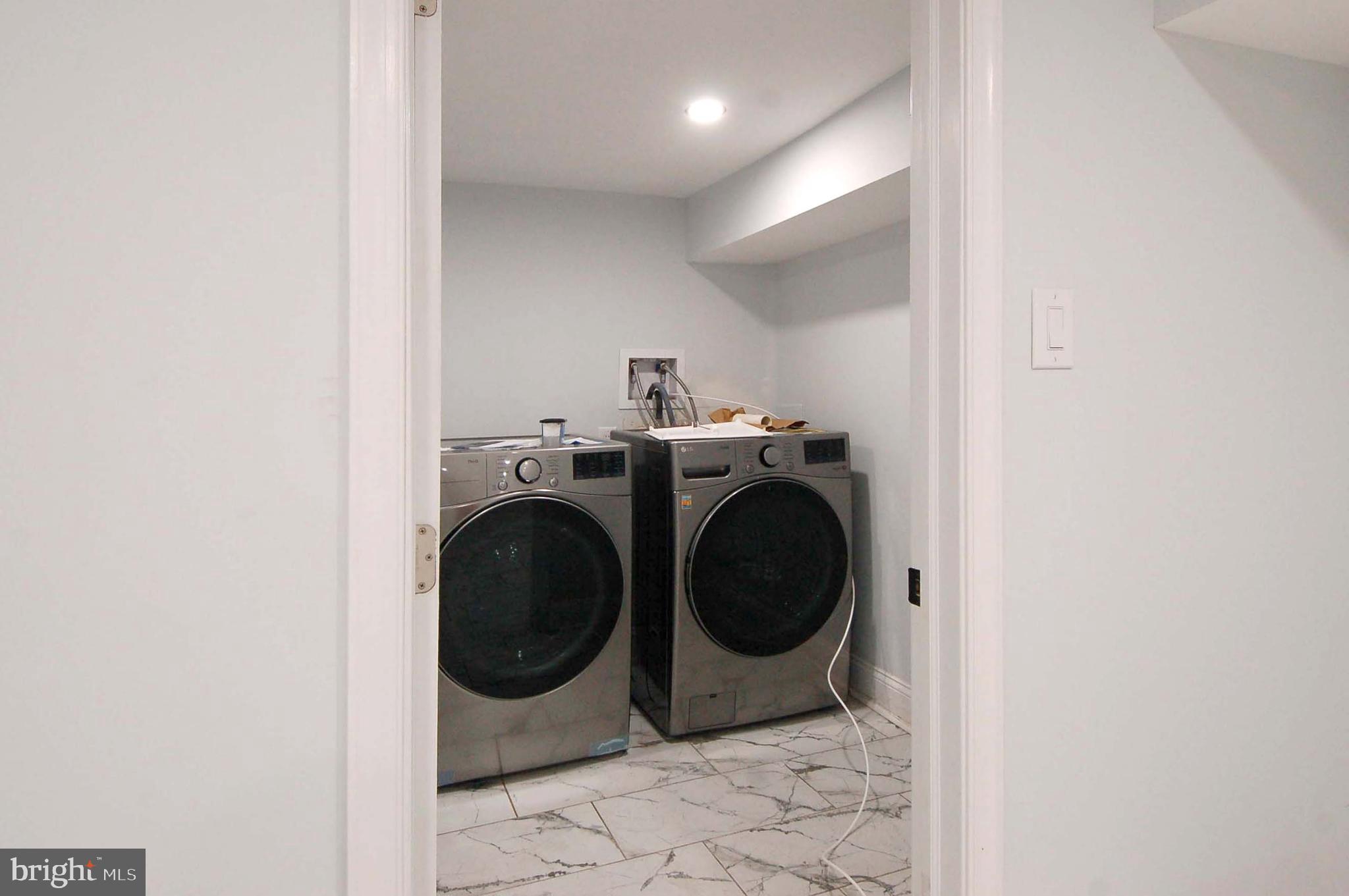 PHILADELPHIA (NORTH) - Residential Lease