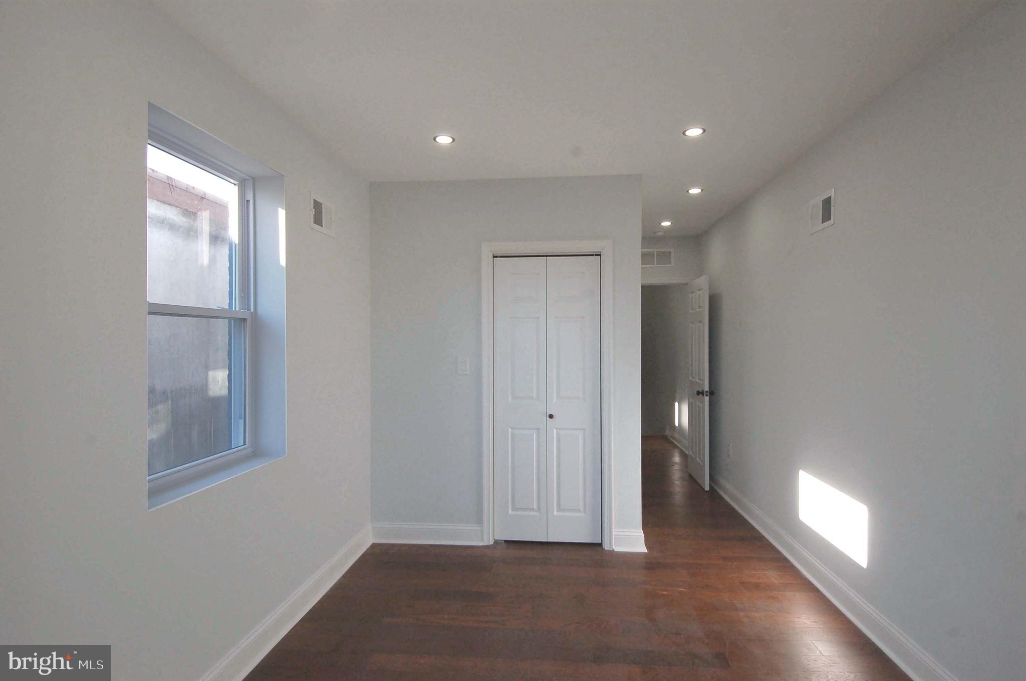 PHILADELPHIA (NORTH) - Residential Lease