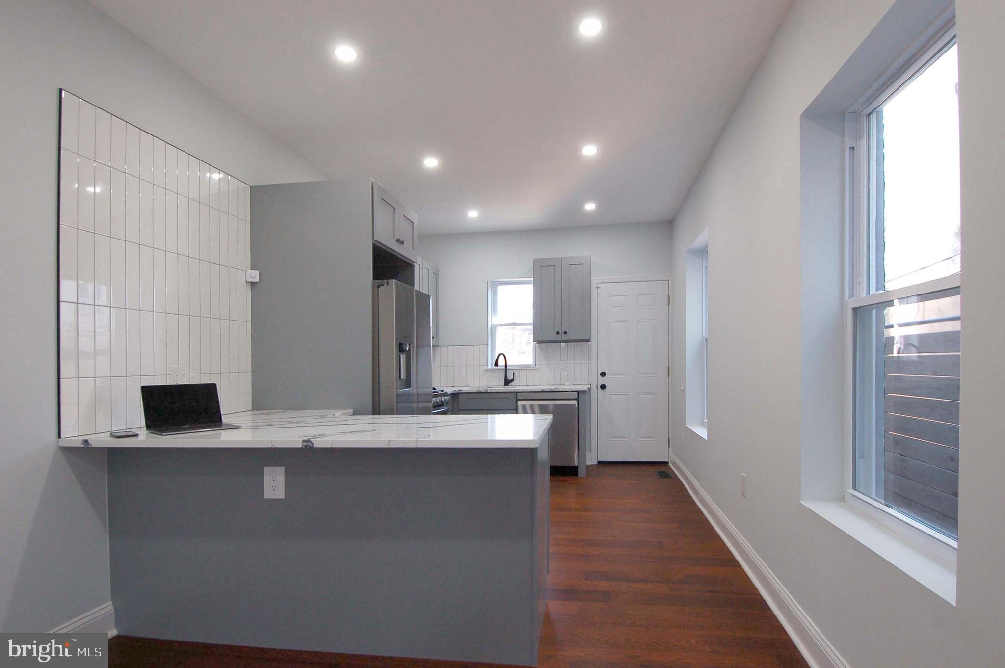 PHILADELPHIA (NORTH) - Residential Lease