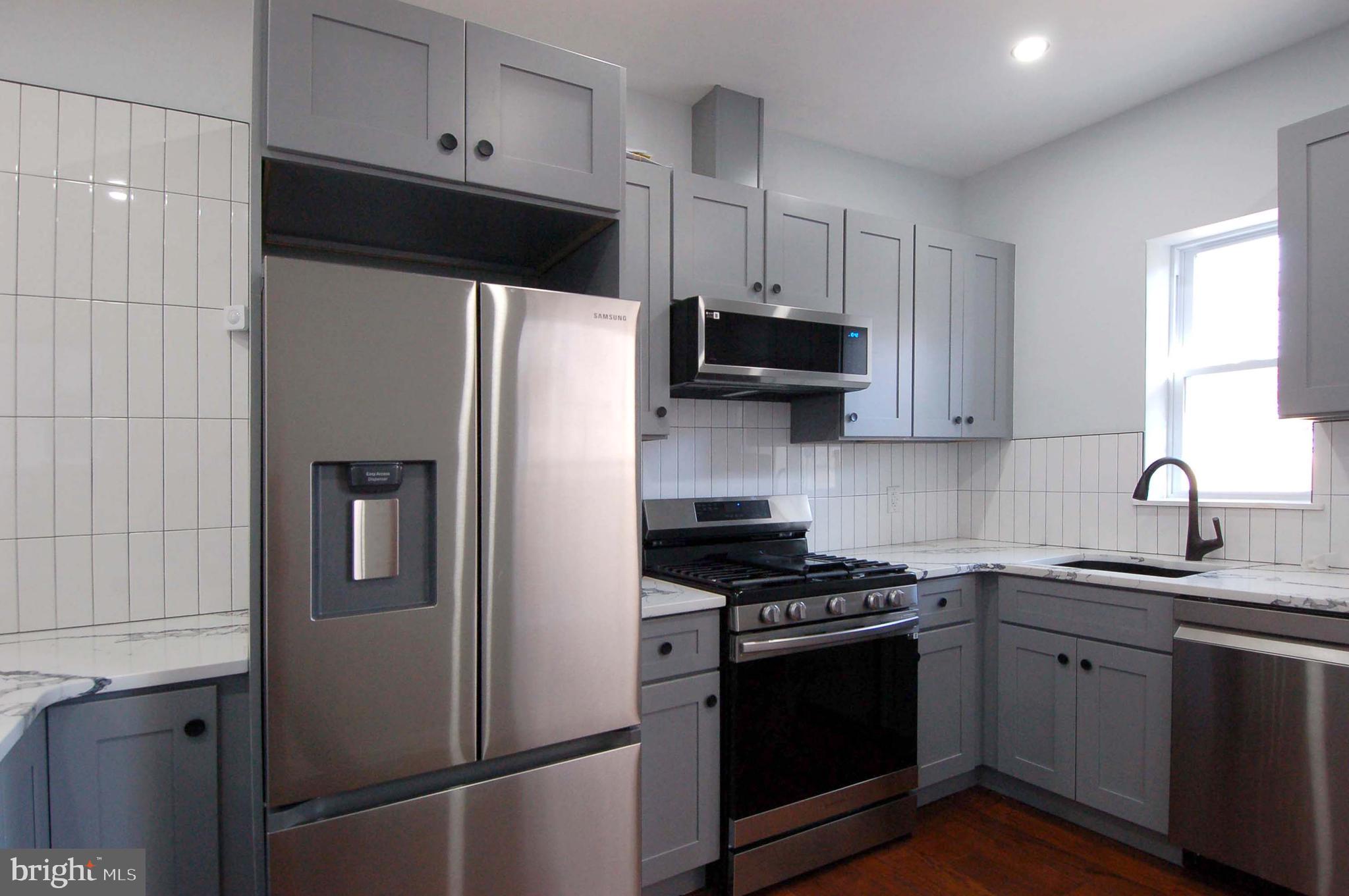 PHILADELPHIA (NORTH) - Residential Lease