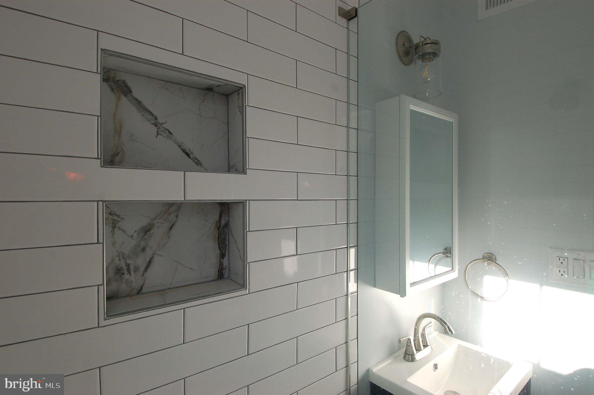 PHILADELPHIA (NORTH) - Residential Lease