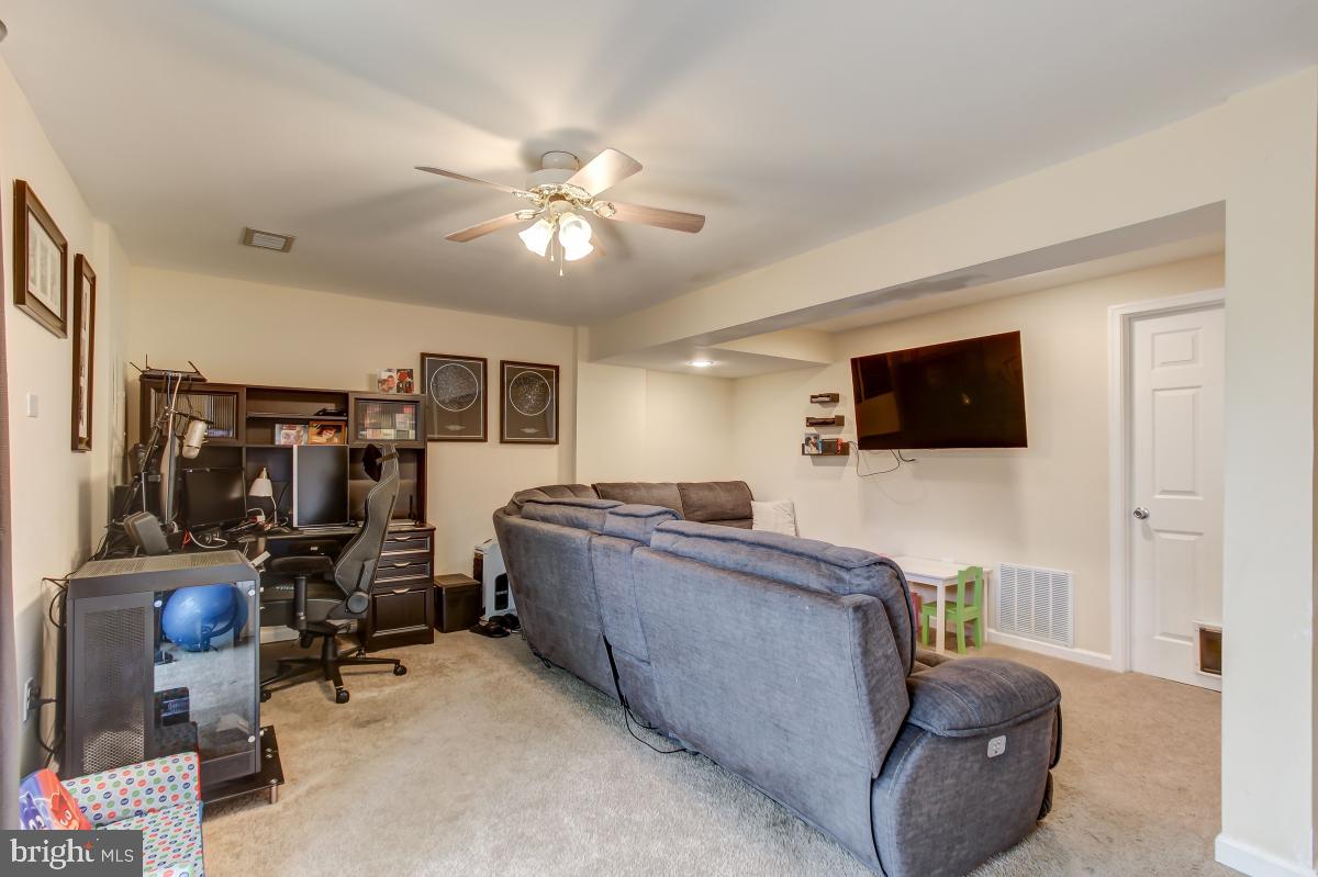 DALE CITY - Residential