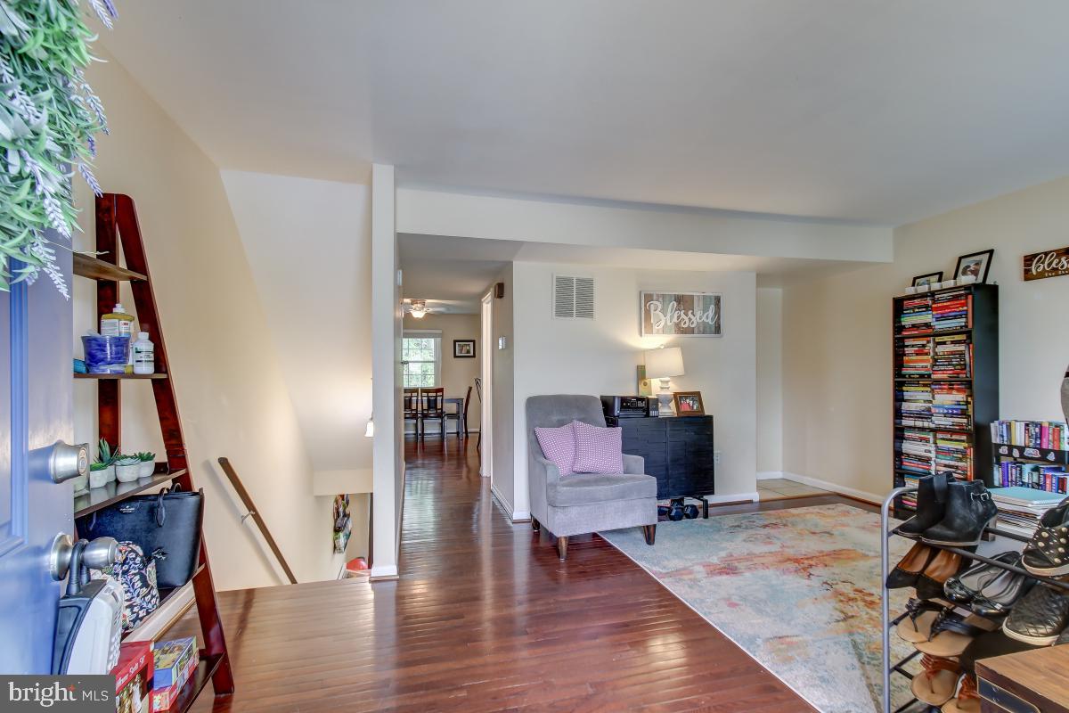 DALE CITY - Residential