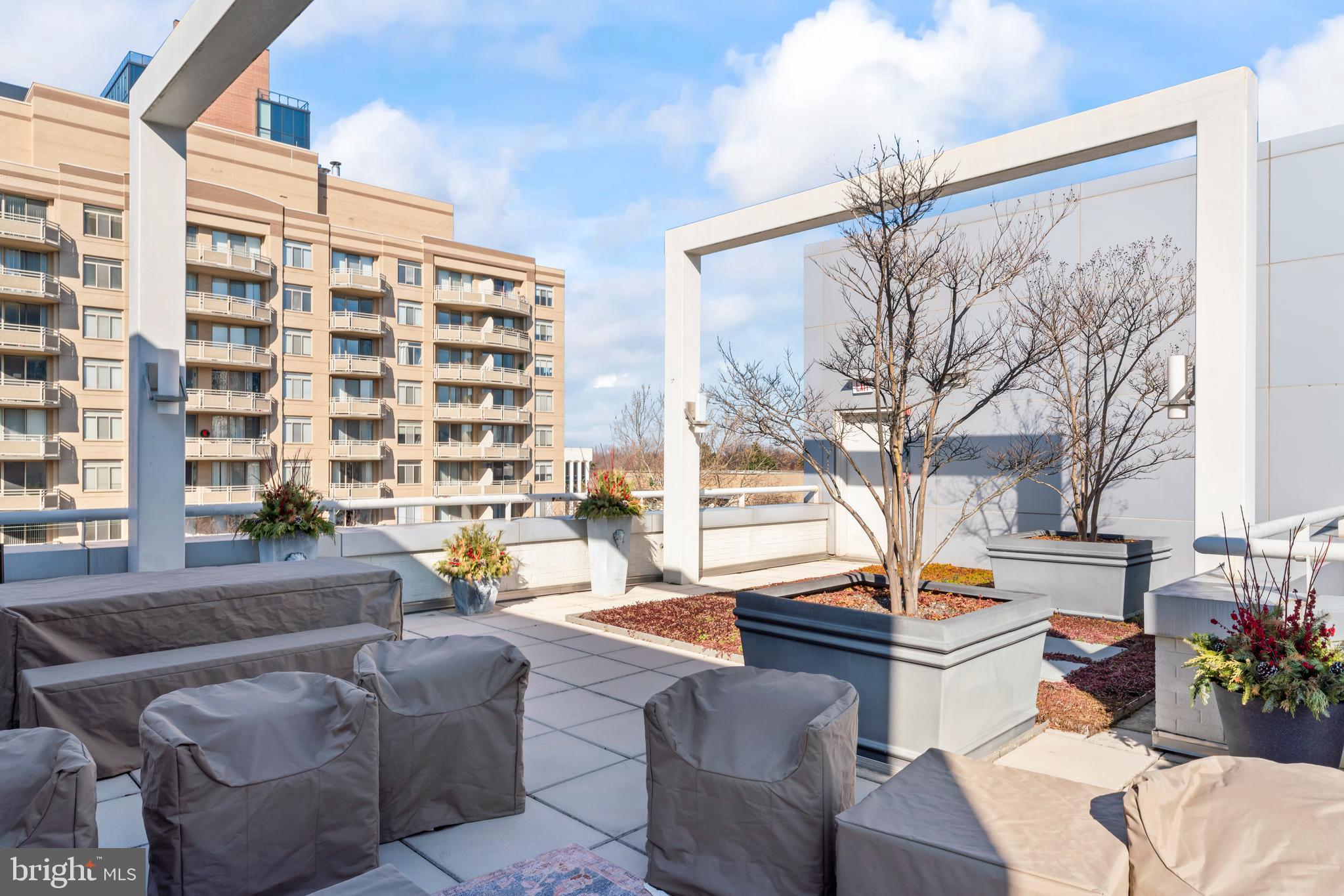 DOWNTOWN BETHESDA - Residential Lease