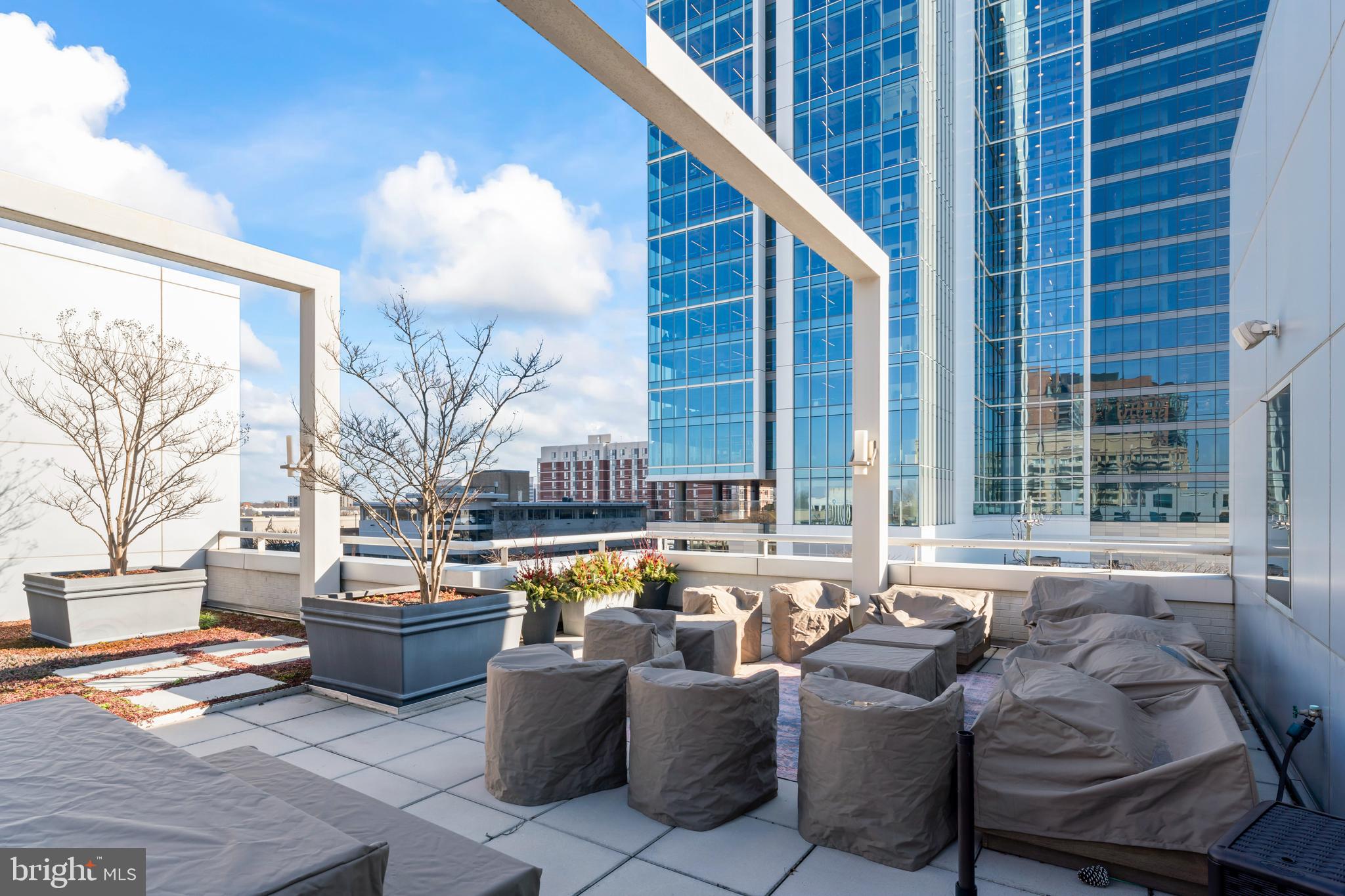 DOWNTOWN BETHESDA - Residential Lease